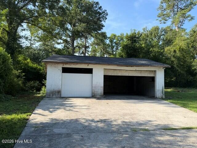 3010 Storey Drive Property Photo 2