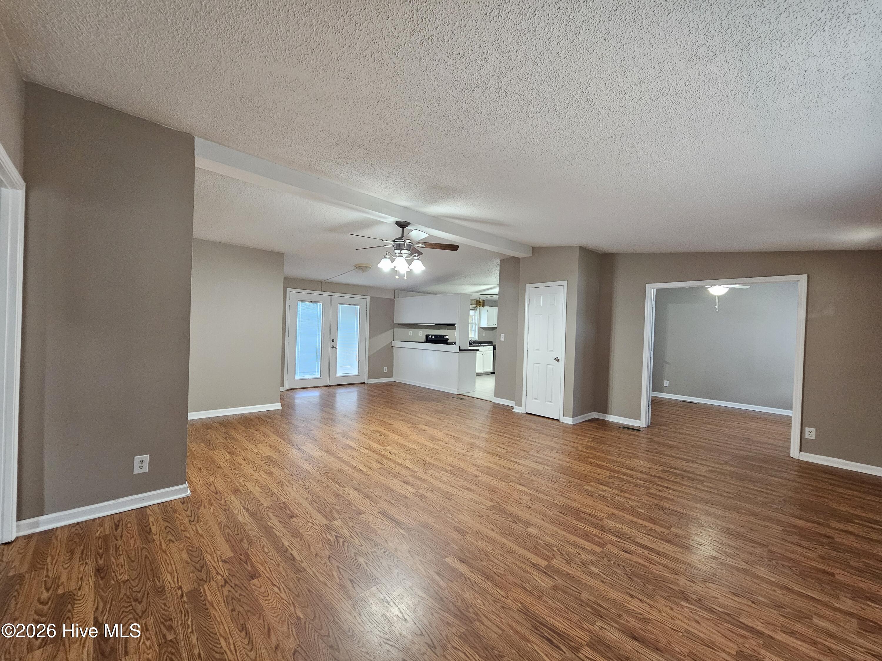 202 Castlebury Lane Property Photo 7