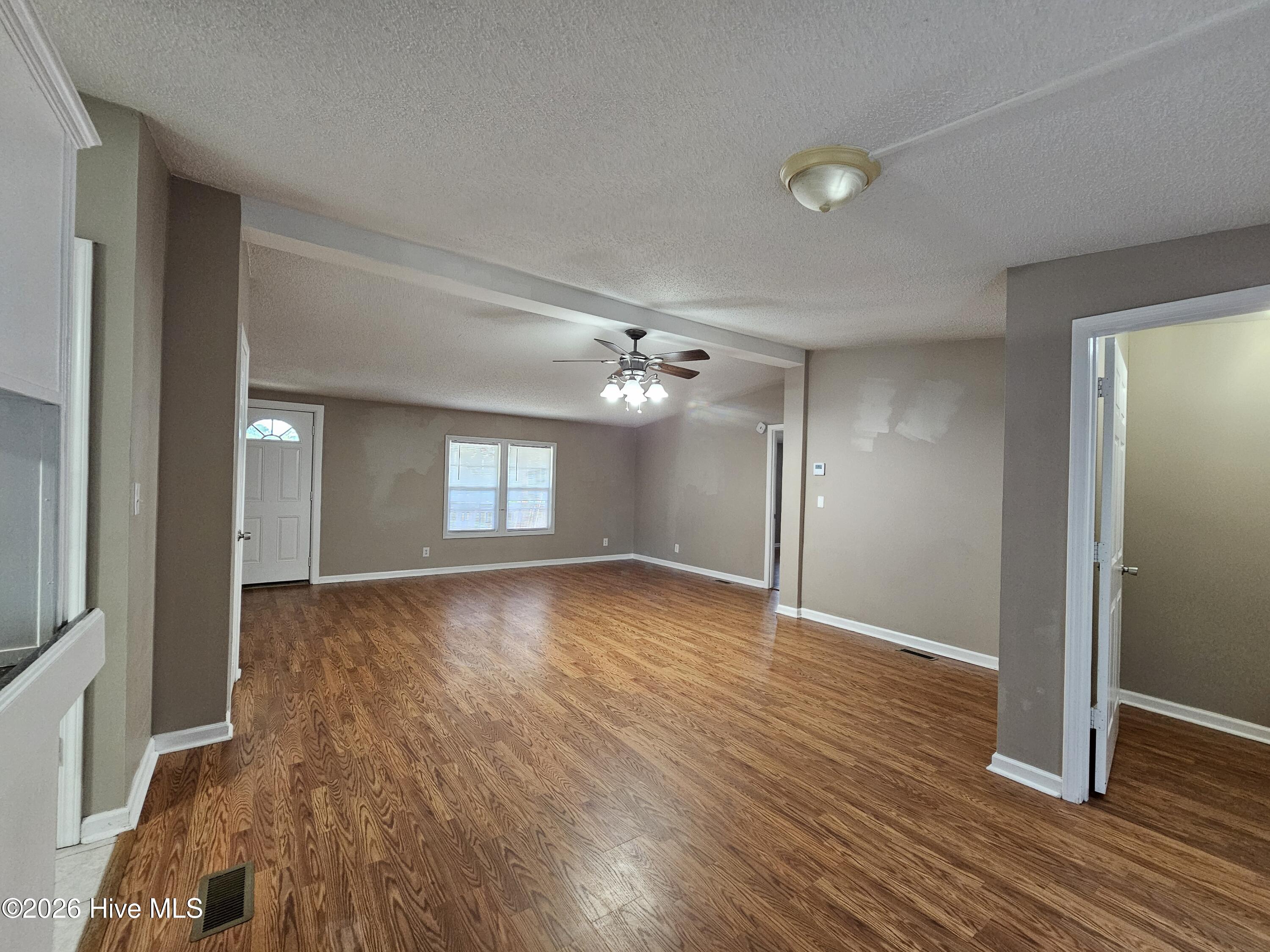 202 Castlebury Lane Property Photo 9