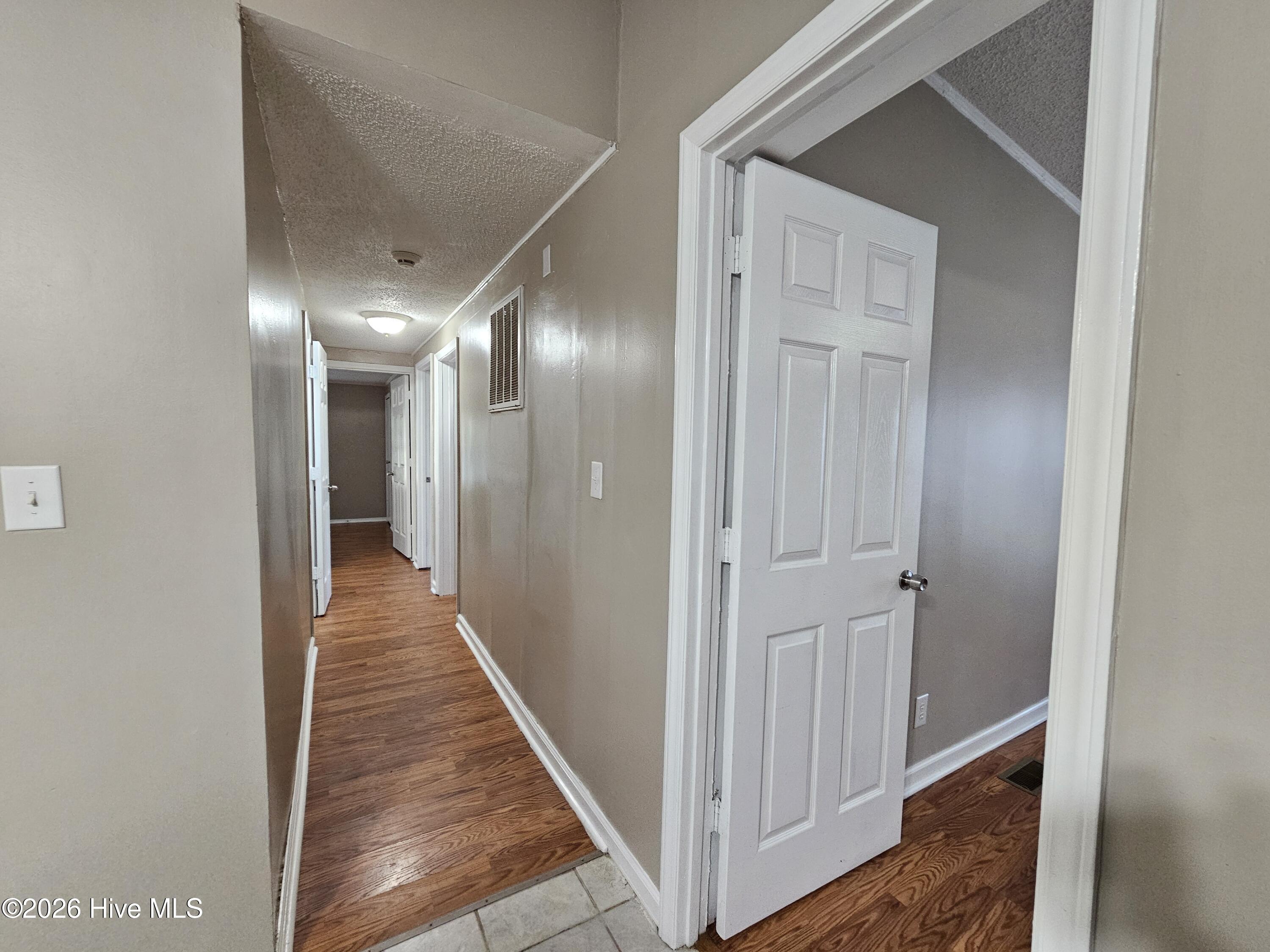 202 Castlebury Lane Property Photo 15