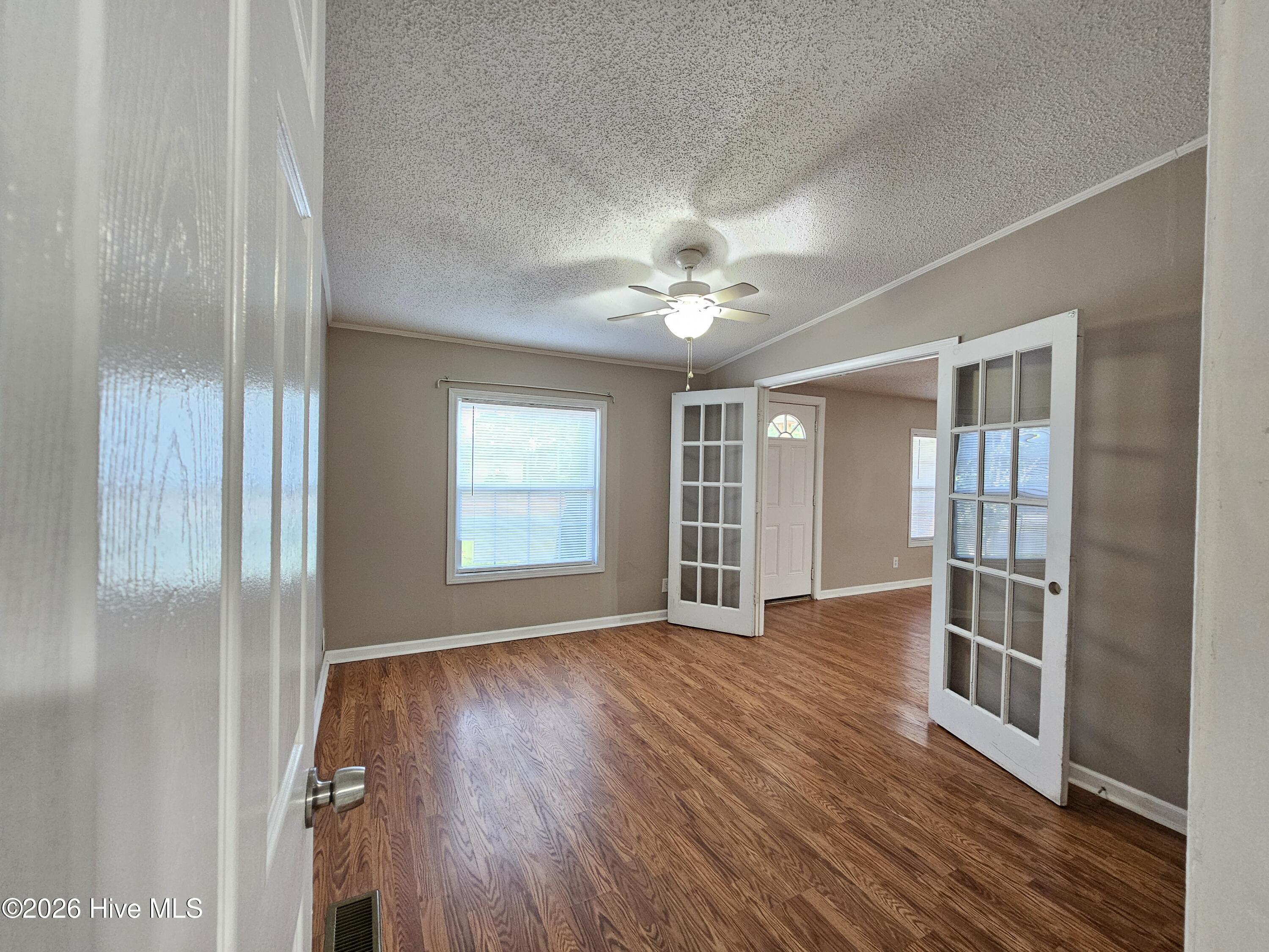 202 Castlebury Lane Property Photo 16