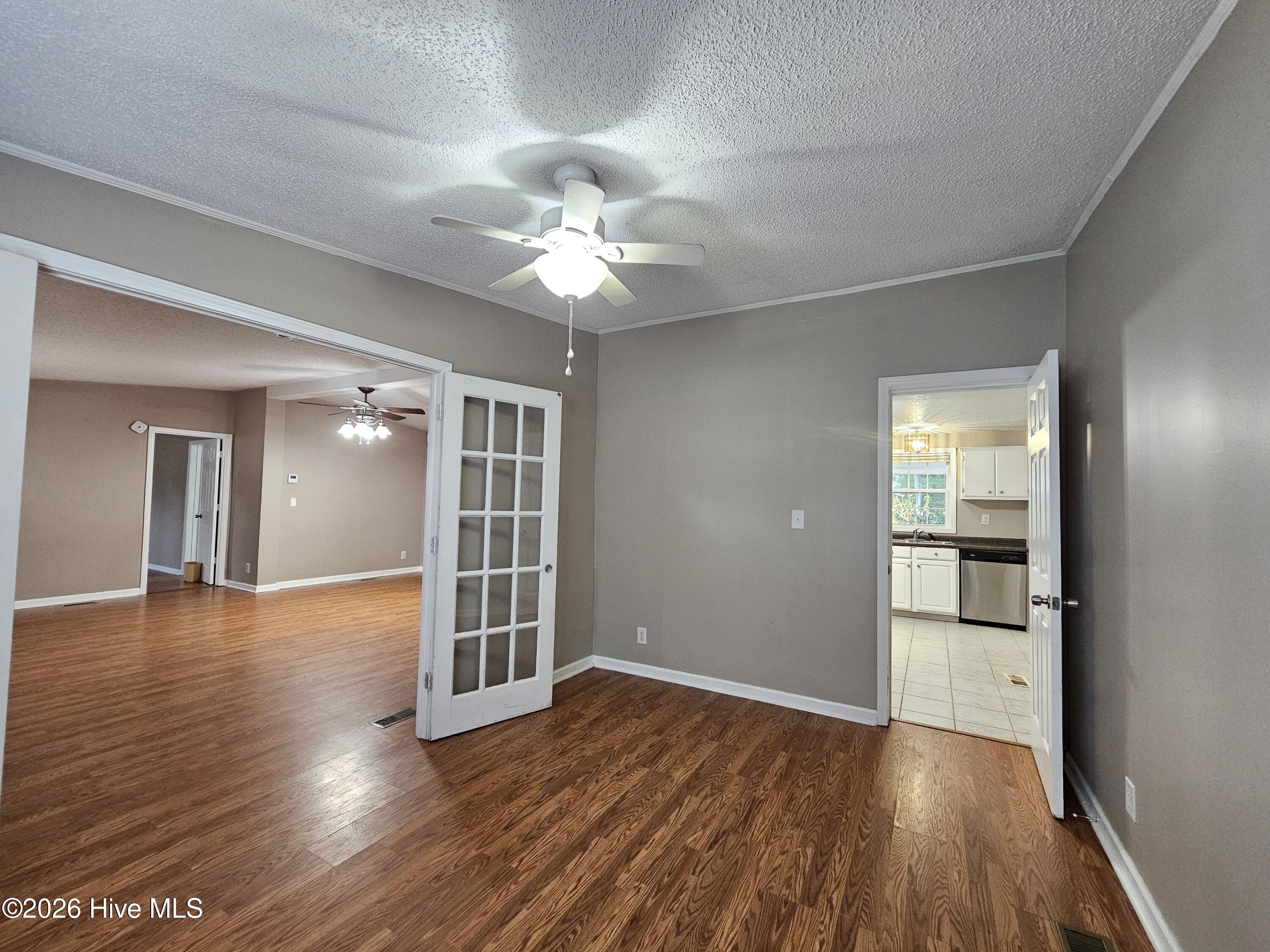 202 Castlebury Lane Property Photo 17