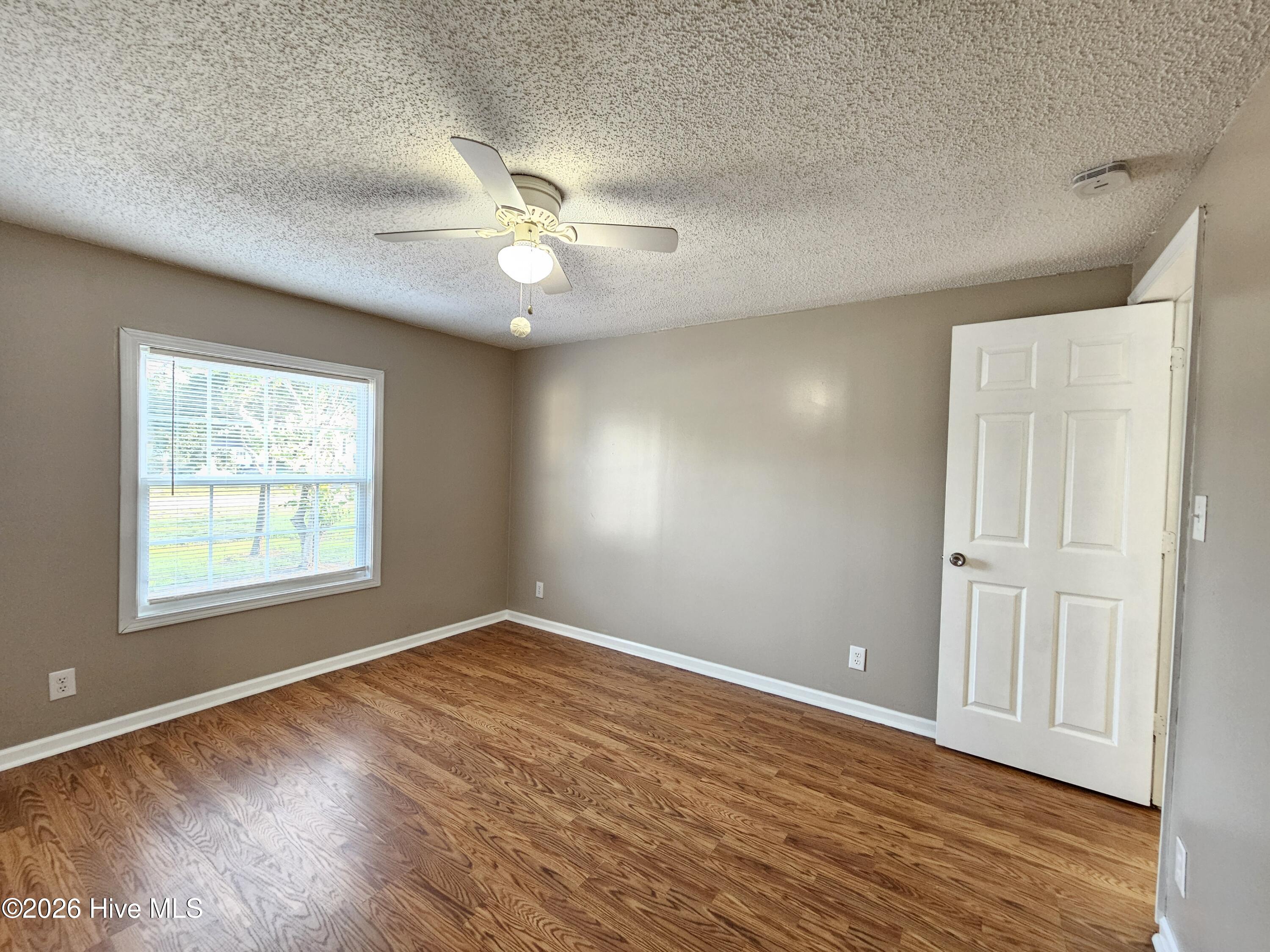 202 Castlebury Lane Property Photo 27