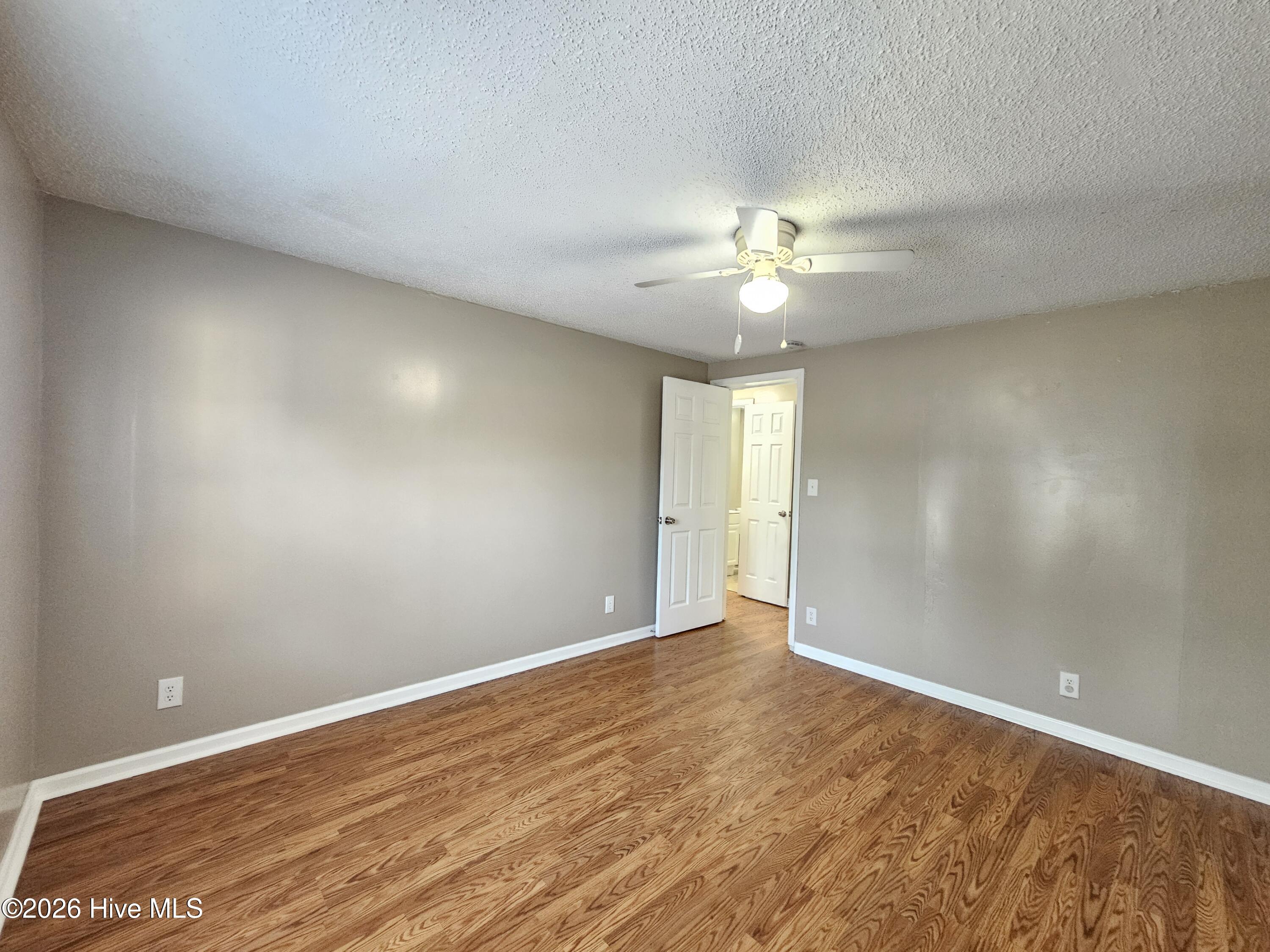 202 Castlebury Lane Property Photo 28