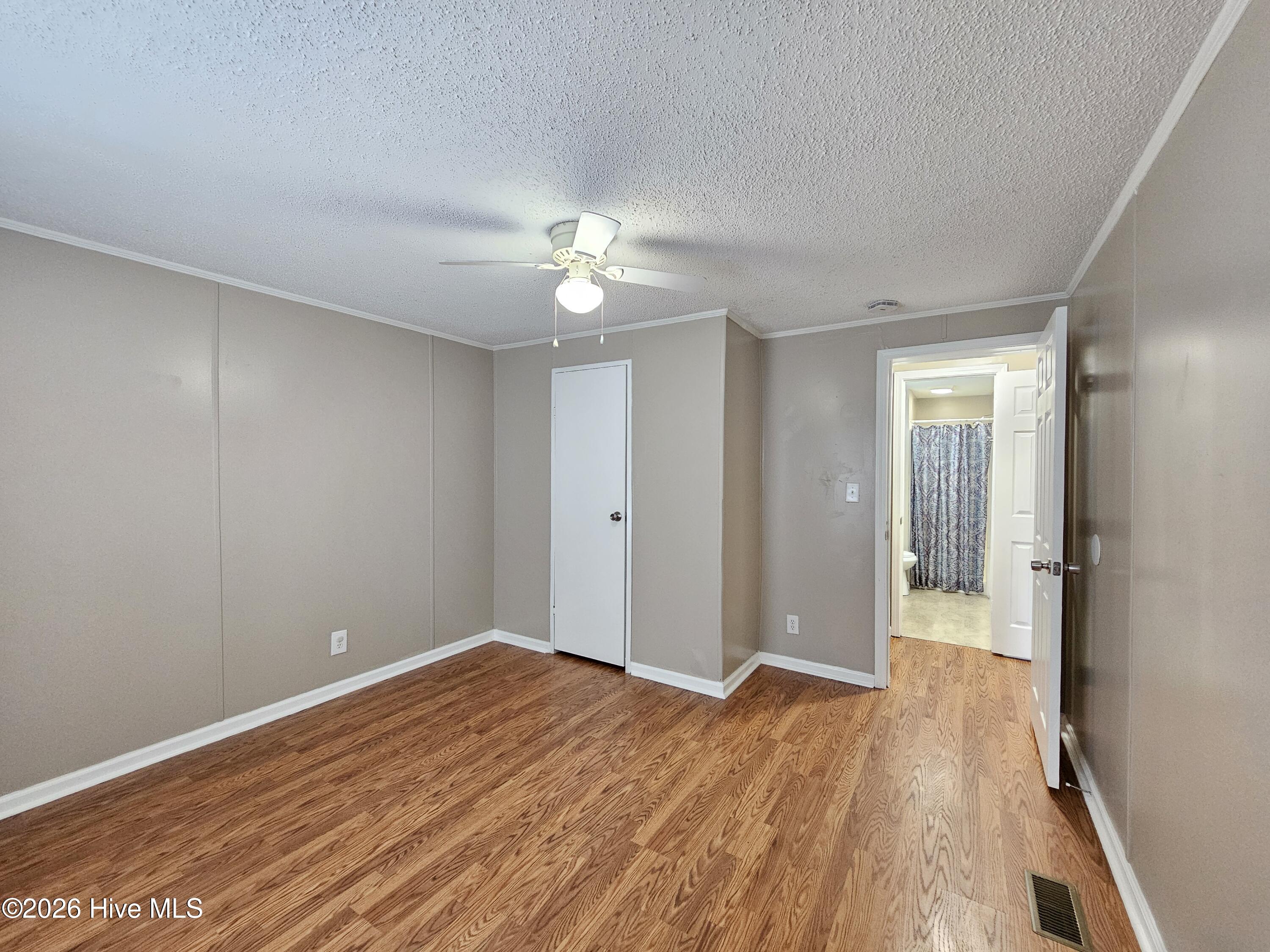 202 Castlebury Lane Property Photo 31