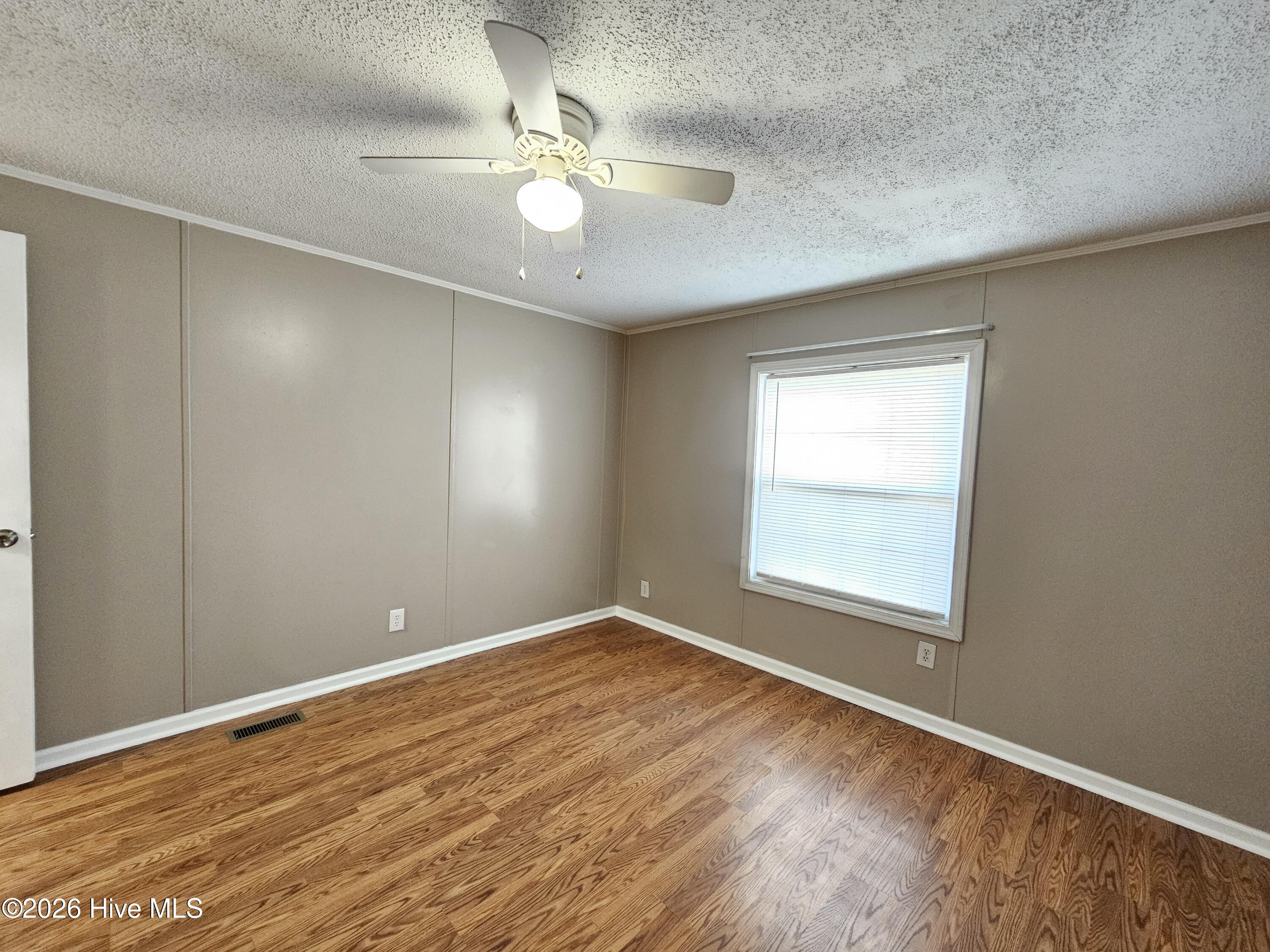 202 Castlebury Lane Property Photo 33