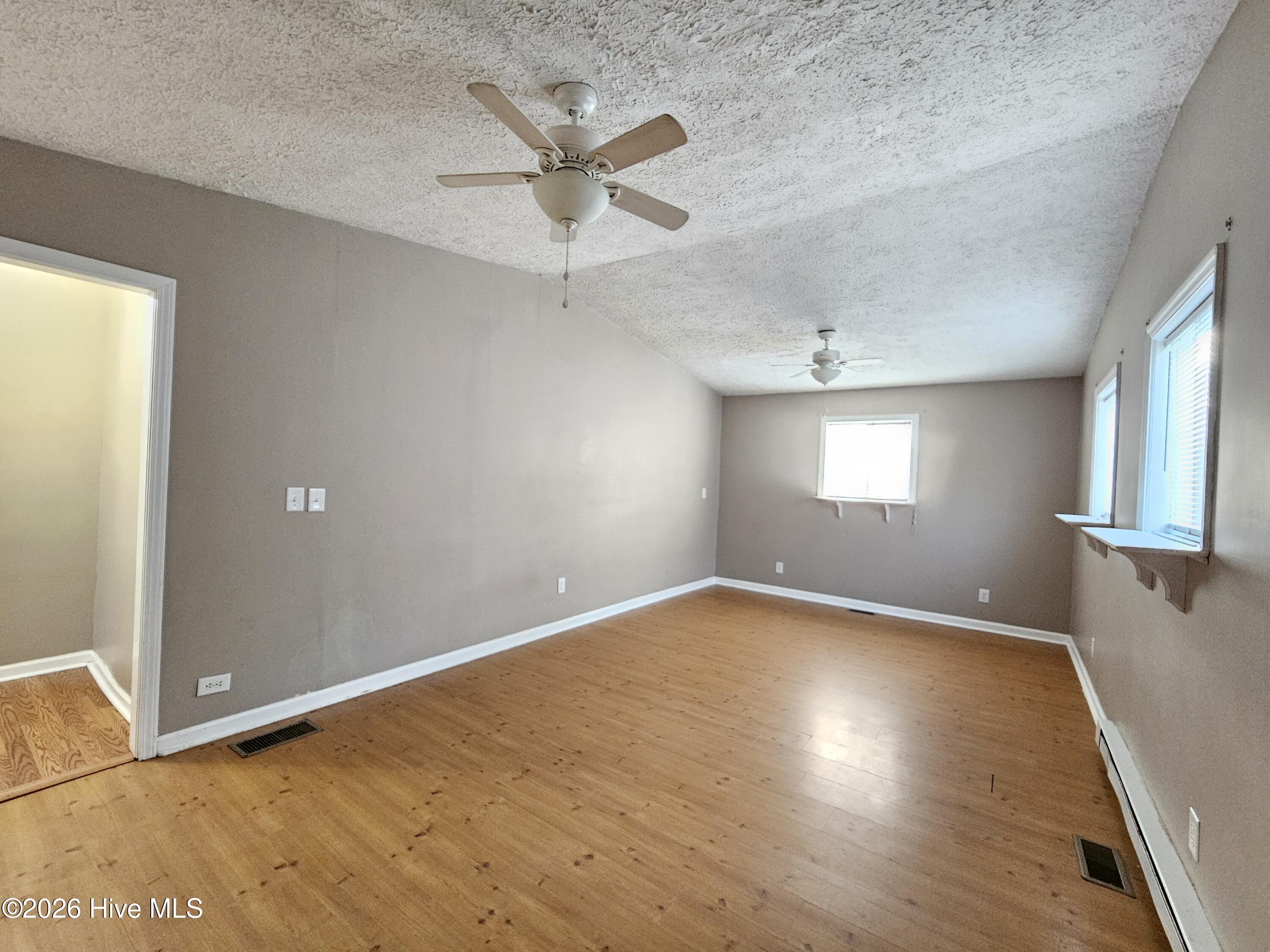 202 Castlebury Lane Property Photo 37