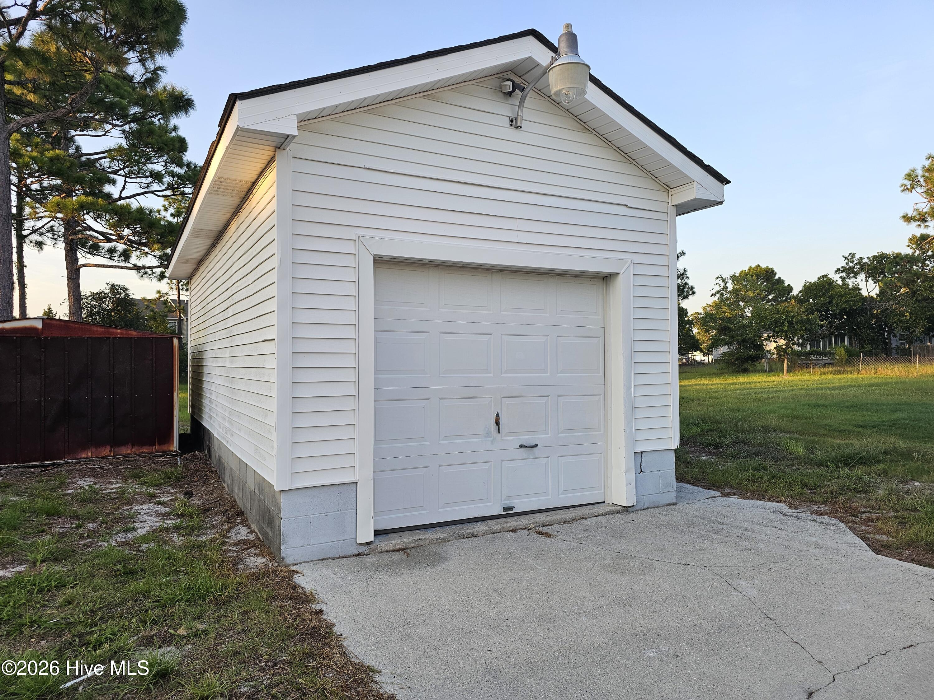 202 Castlebury Lane Property Photo 49
