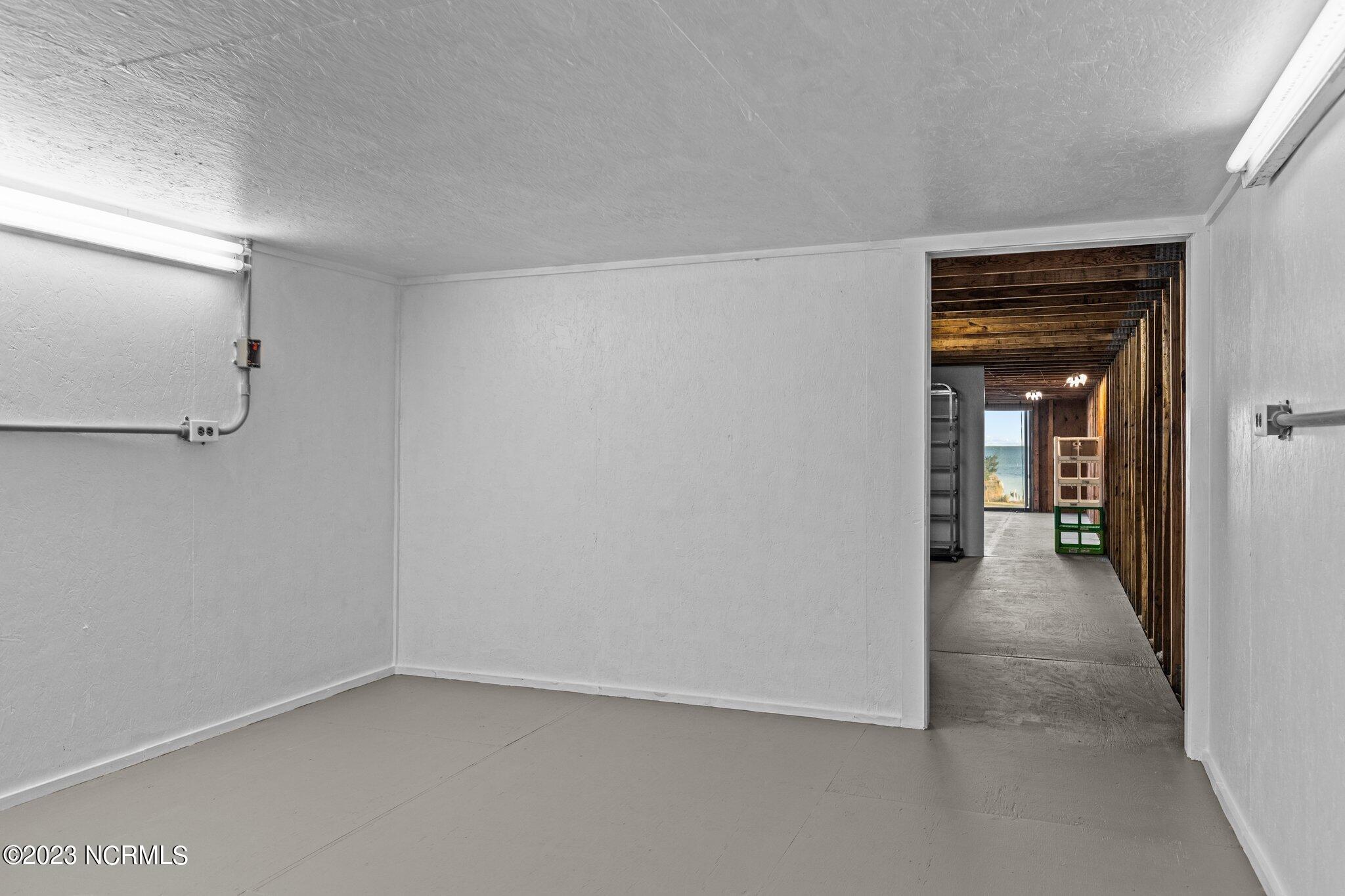 174 S Harbor Drive Property Photo 8