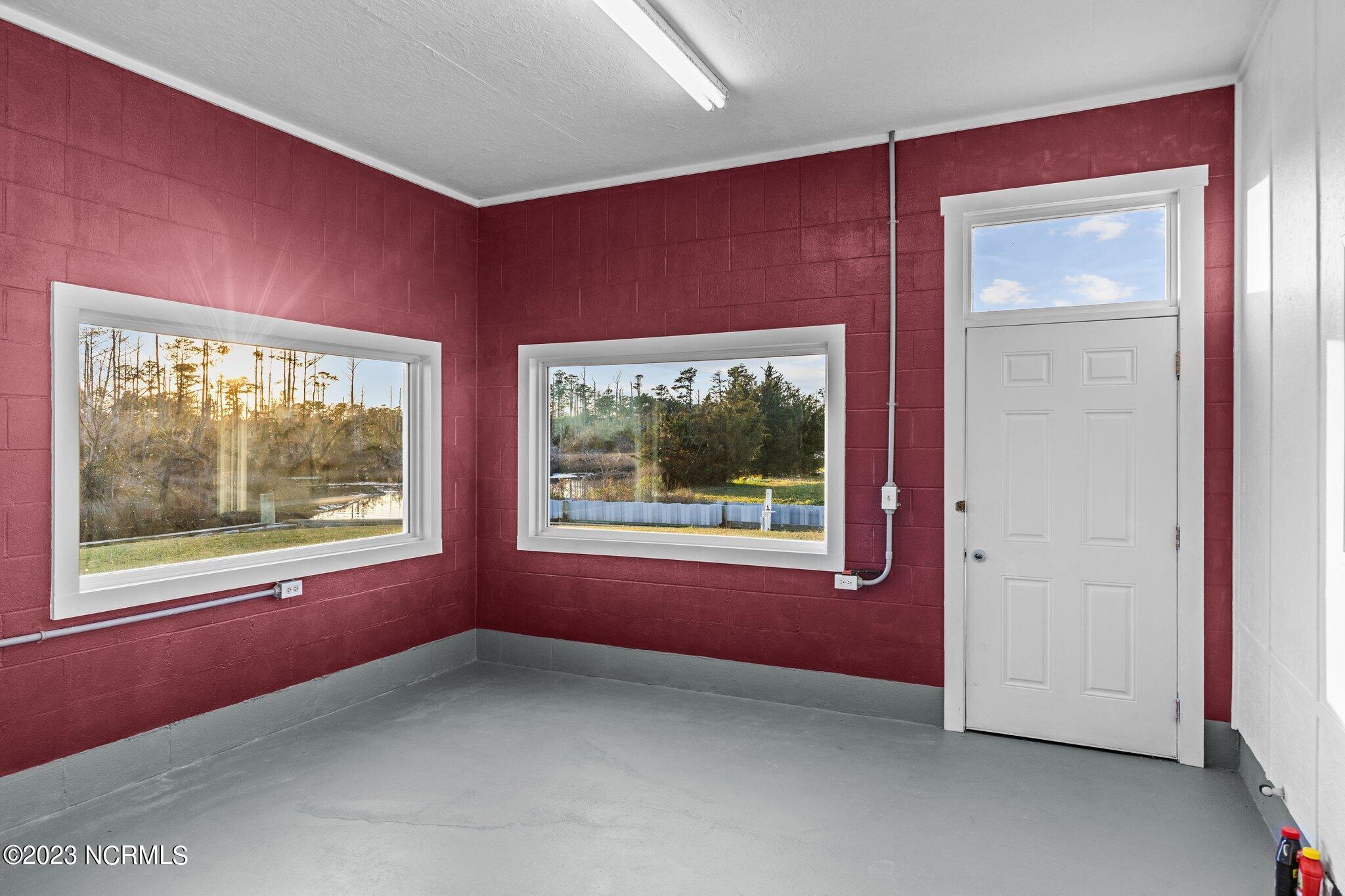 174 S Harbor Drive Property Photo 19