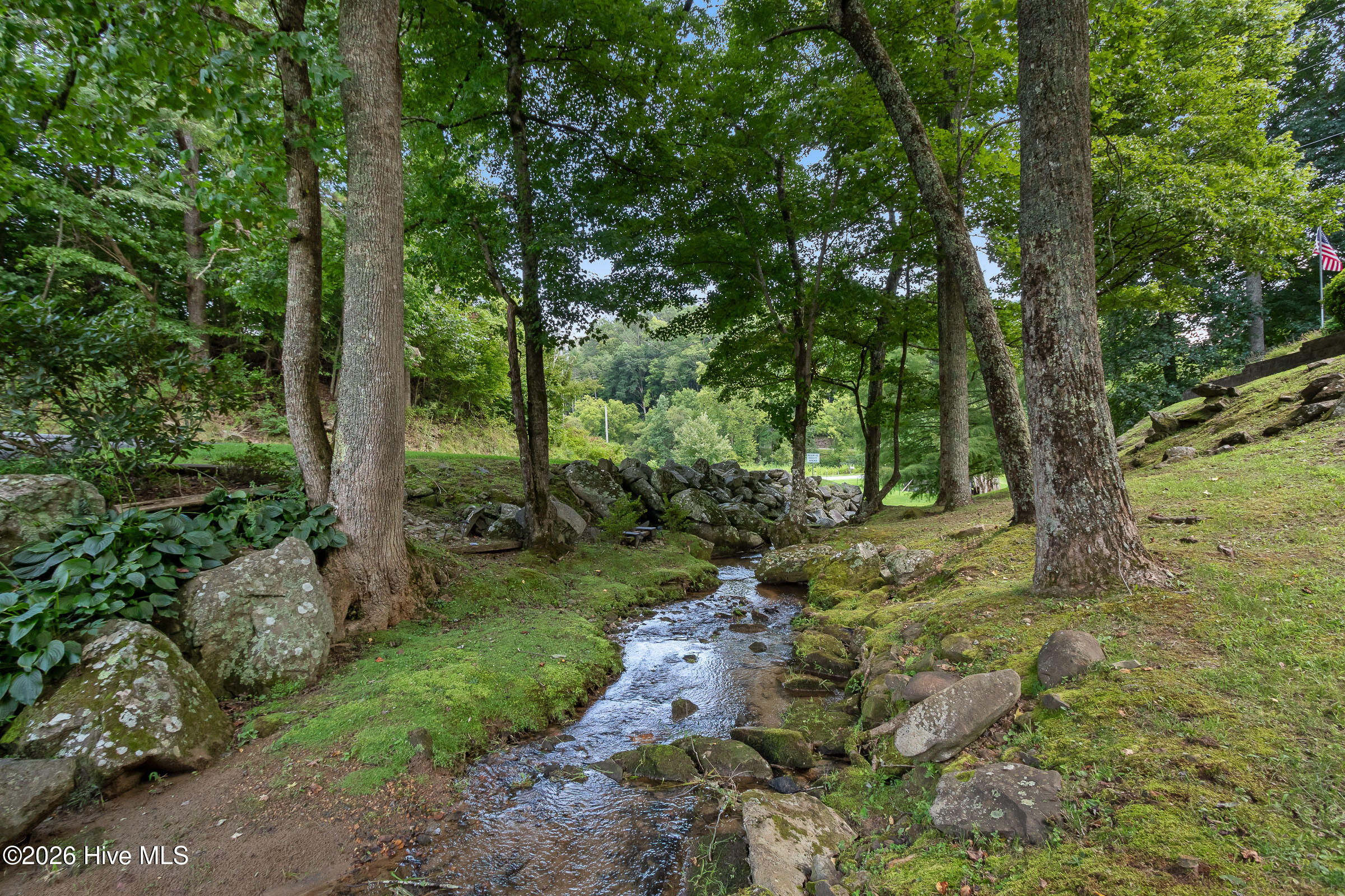 21 Grand Ridge Property Photo 4