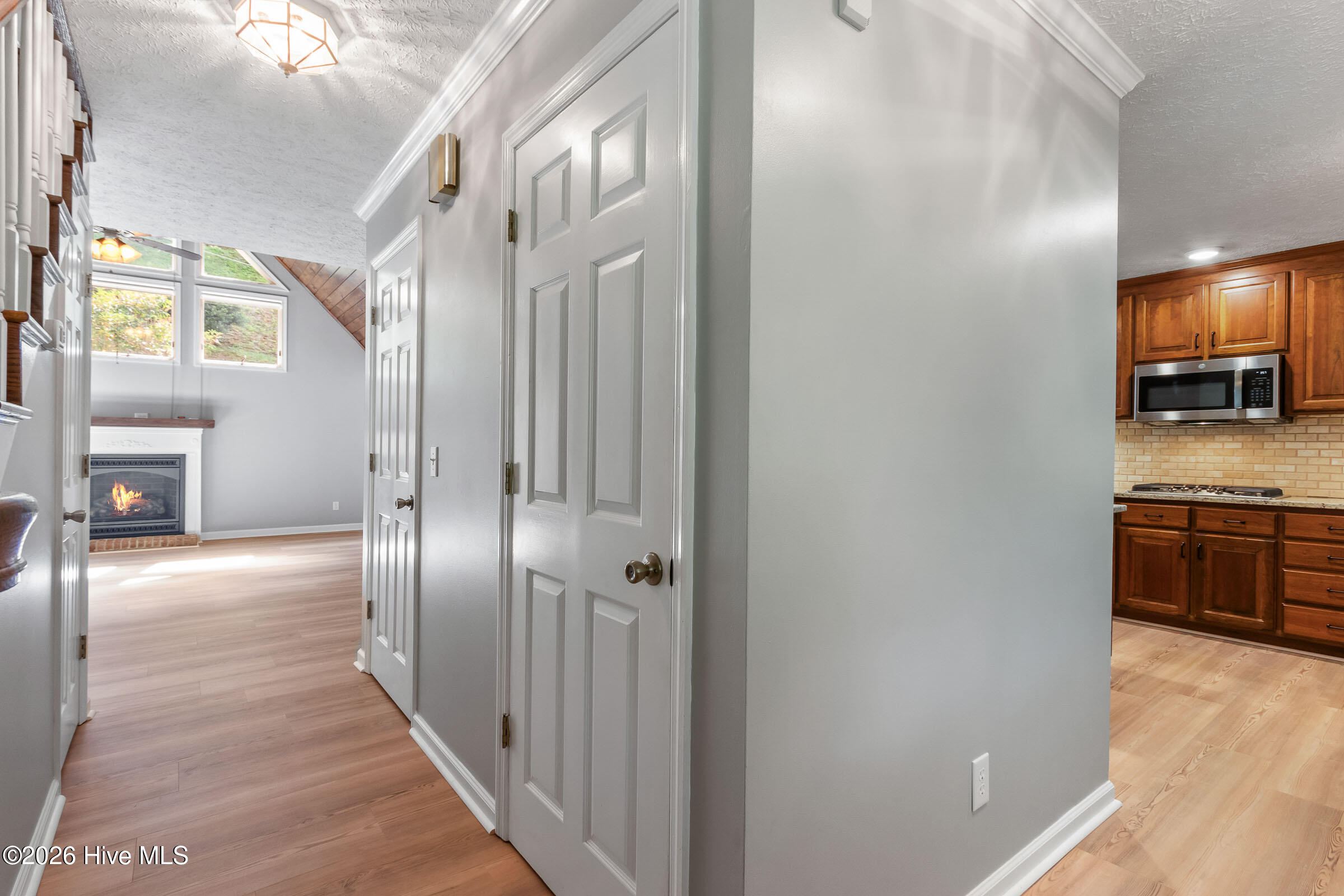 21 Grand Ridge Property Photo 9