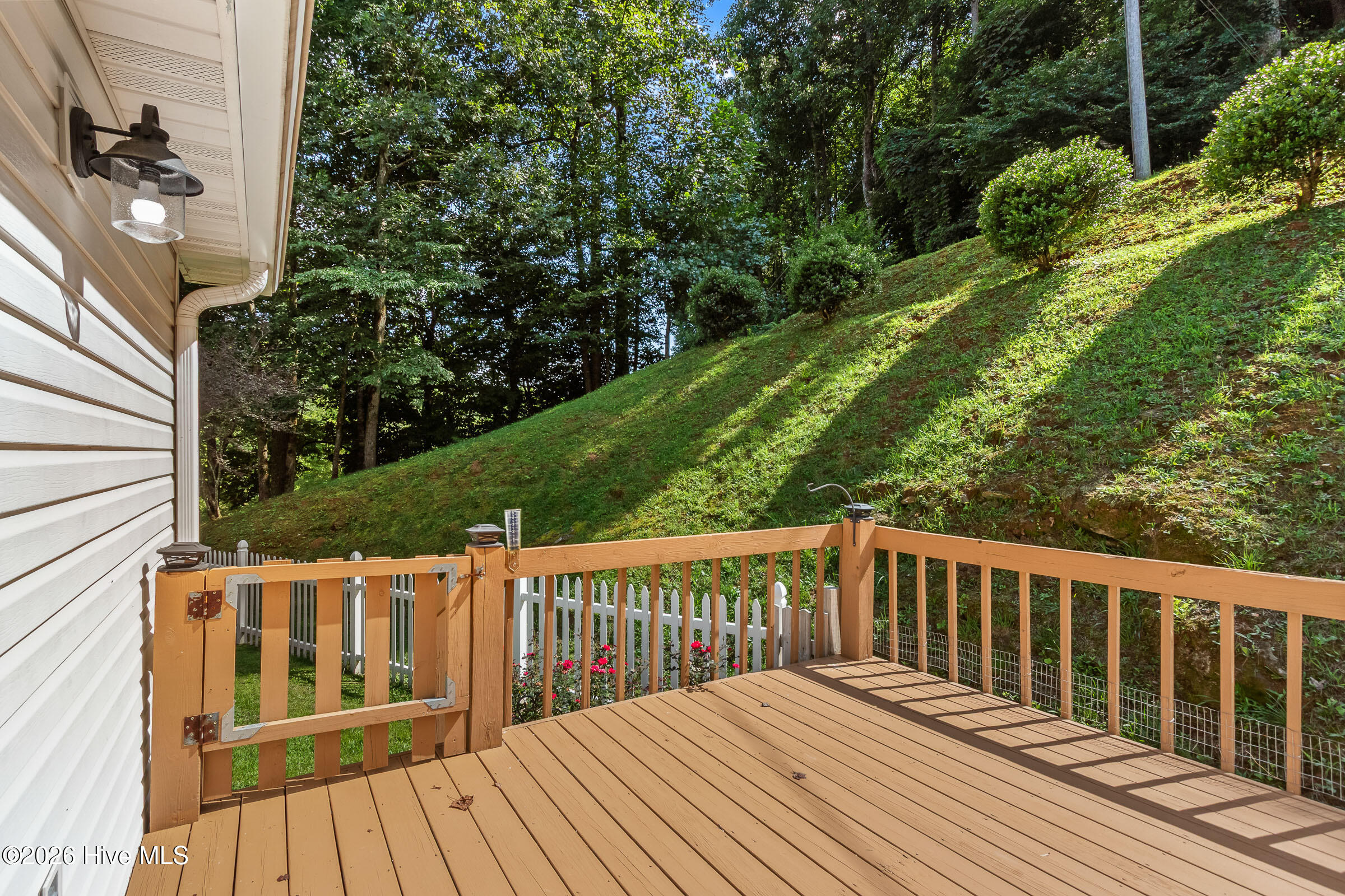 21 Grand Ridge Property Photo 16