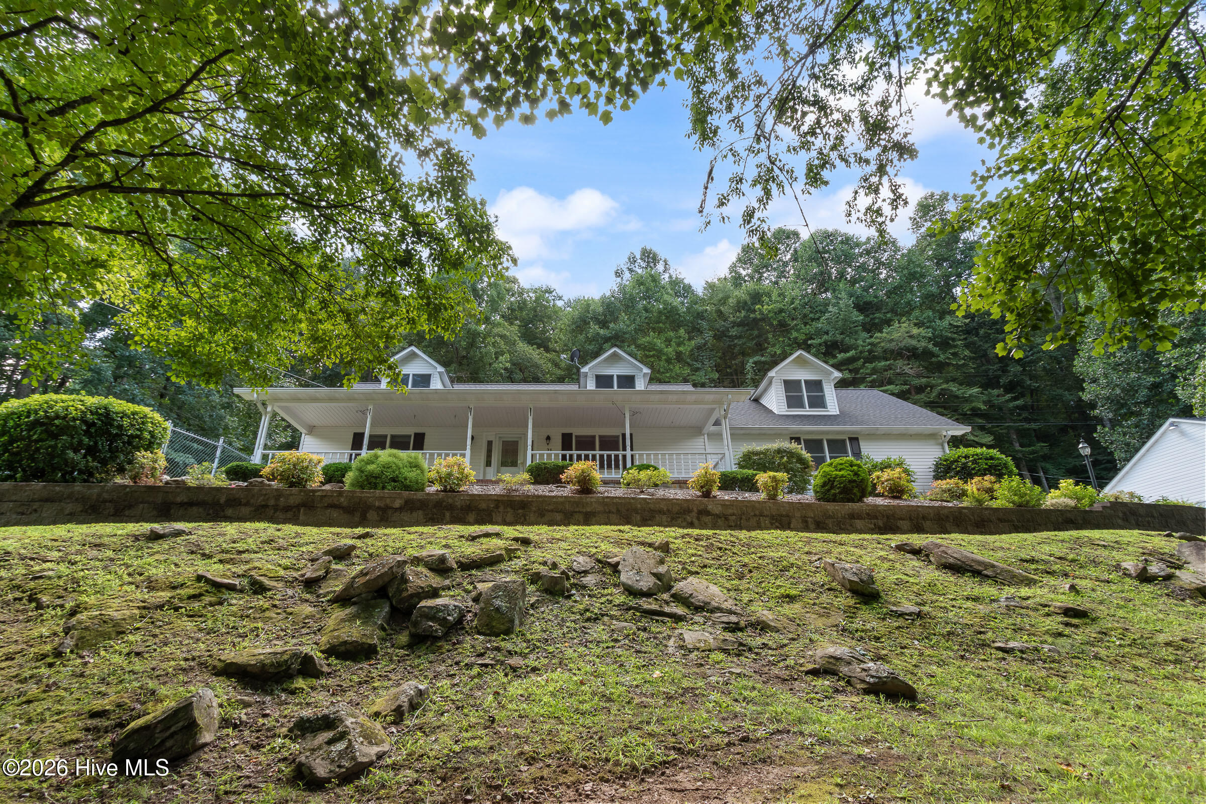 21 Grand Ridge Property Photo 77