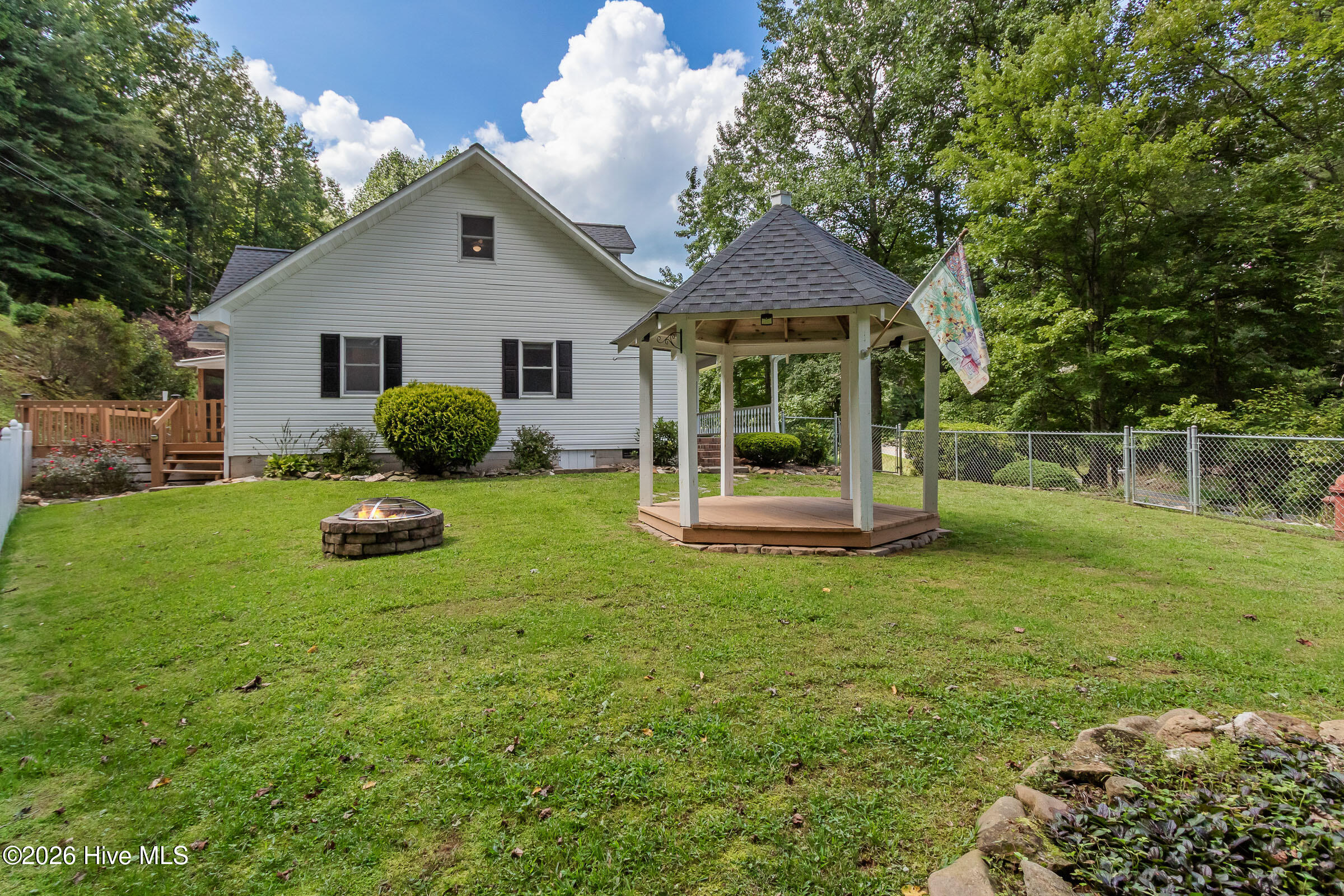 21 Grand Ridge Property Photo 79