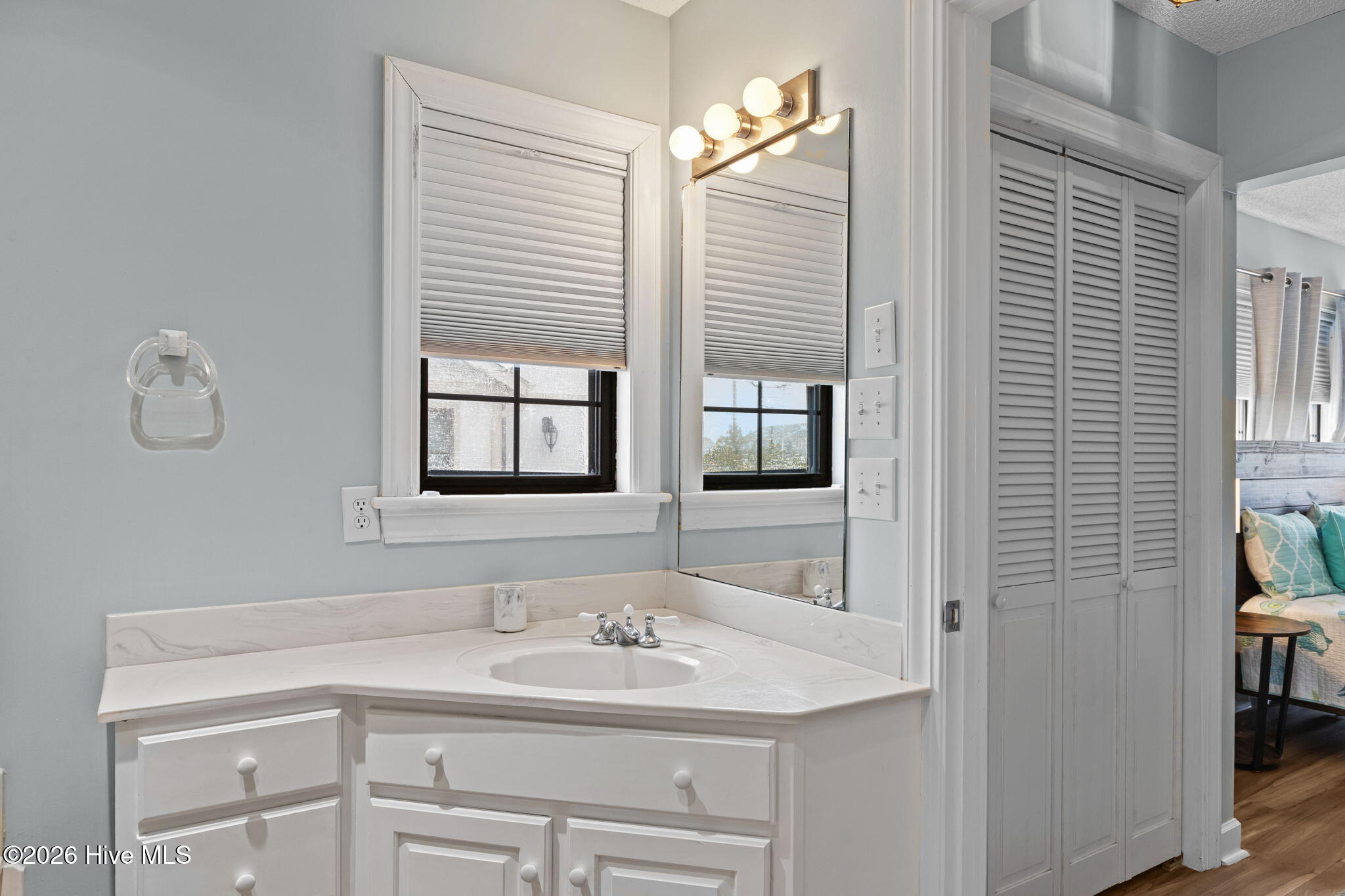 2506 Ocean Drive A2 Property Photo 25