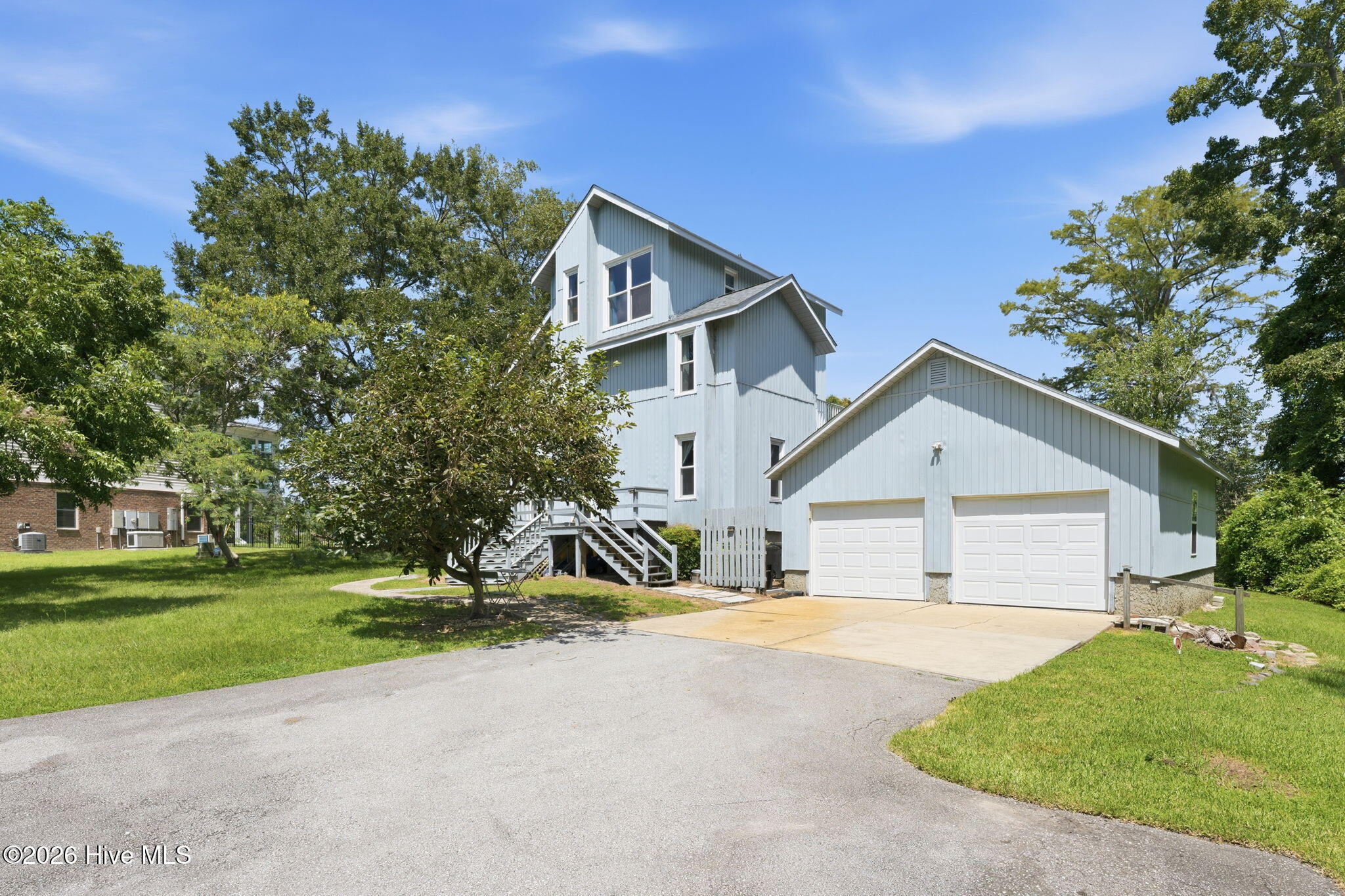 624 Lilliput Drive Property Photo 2