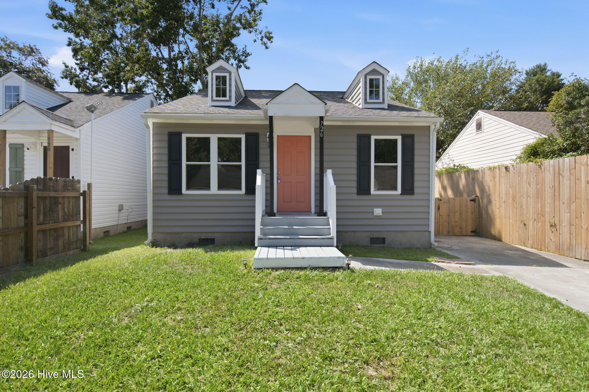 726 Varsity Drive Property Photo 1