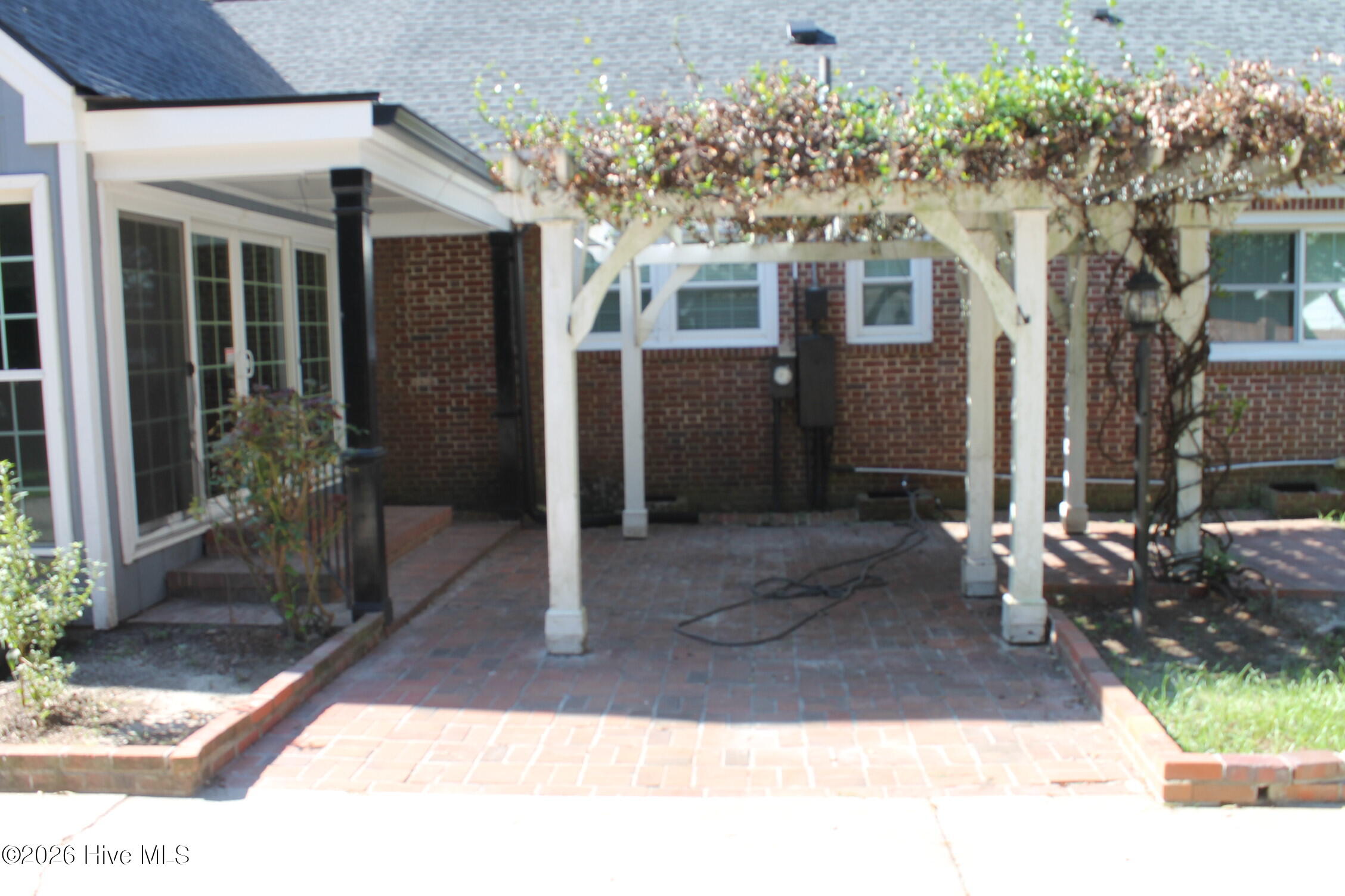 227 E College Street Property Photo 18