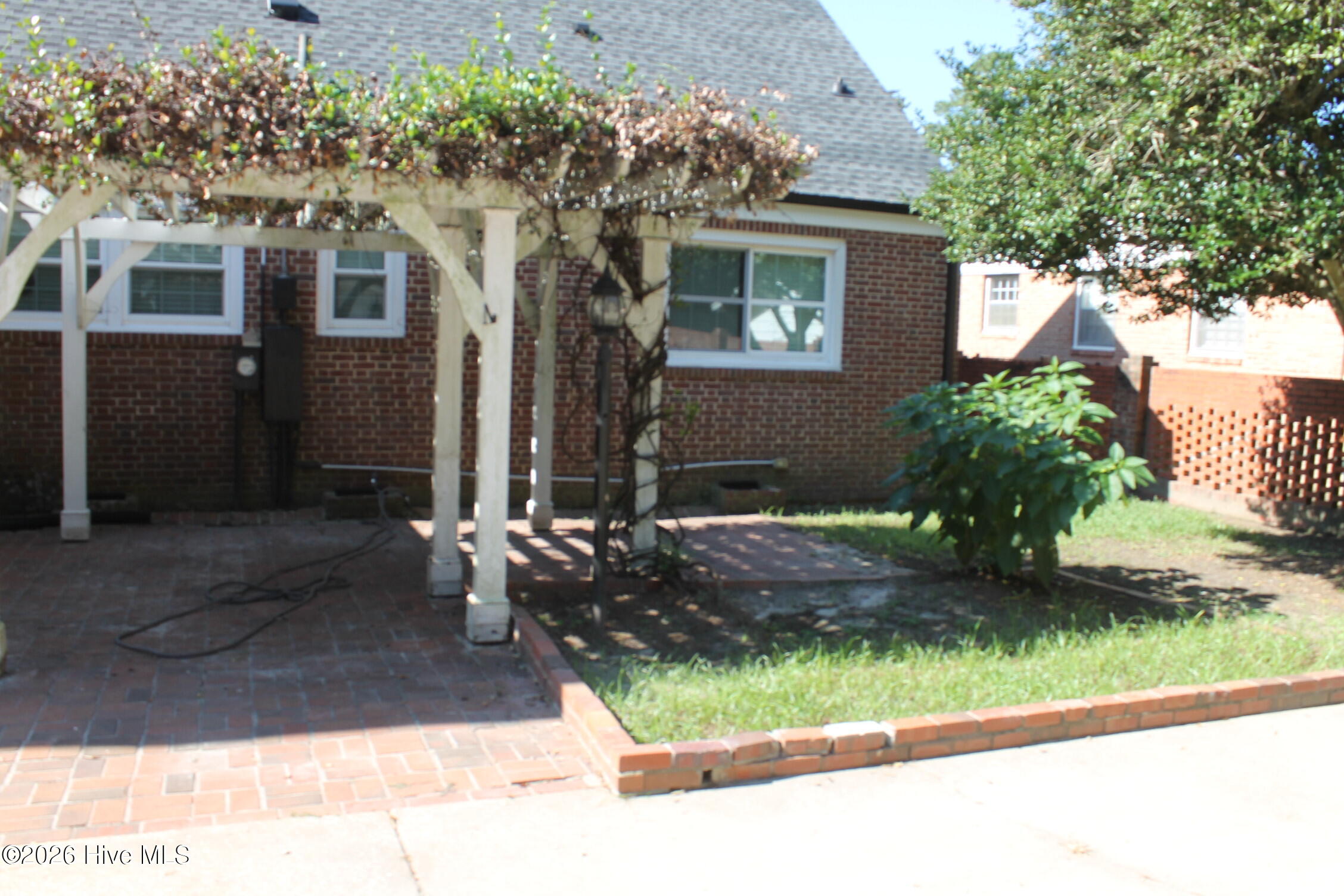 227 E College Street Property Photo 19
