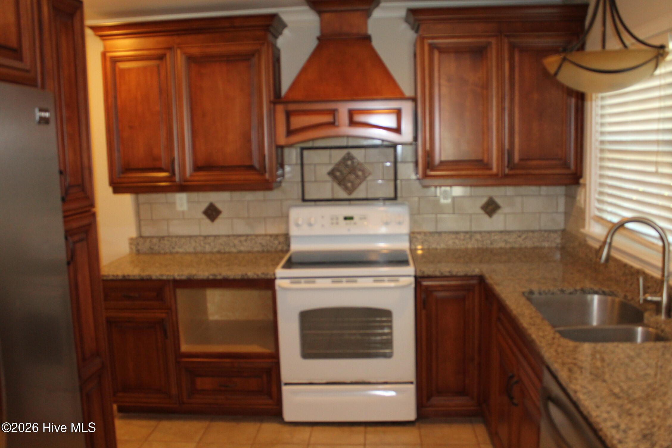 227 E College Street Property Photo 39