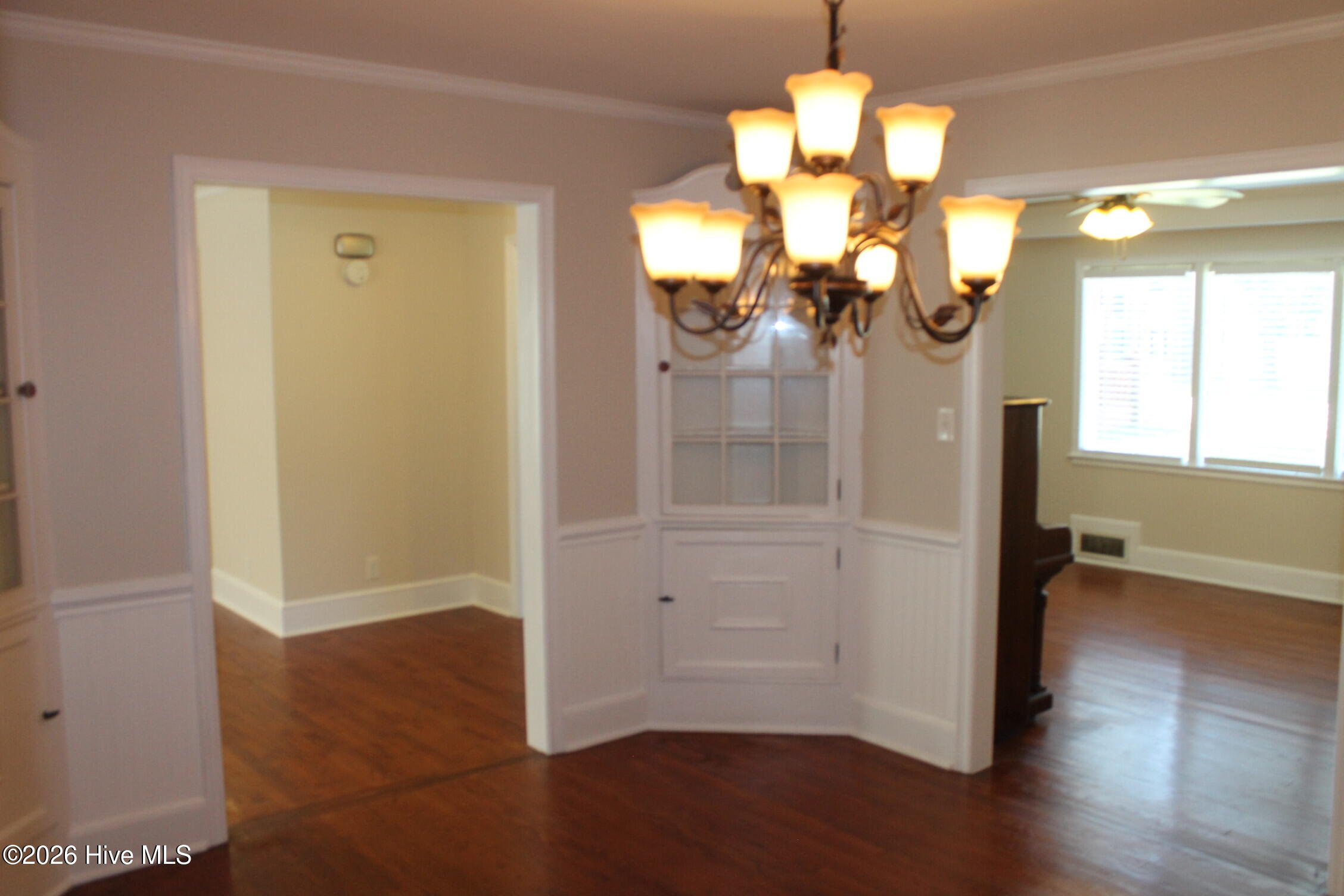 227 E College Street Property Photo 48