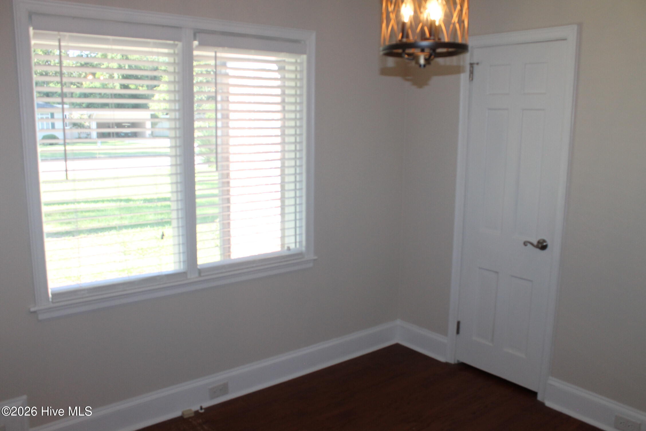 227 E College Street Property Photo 56