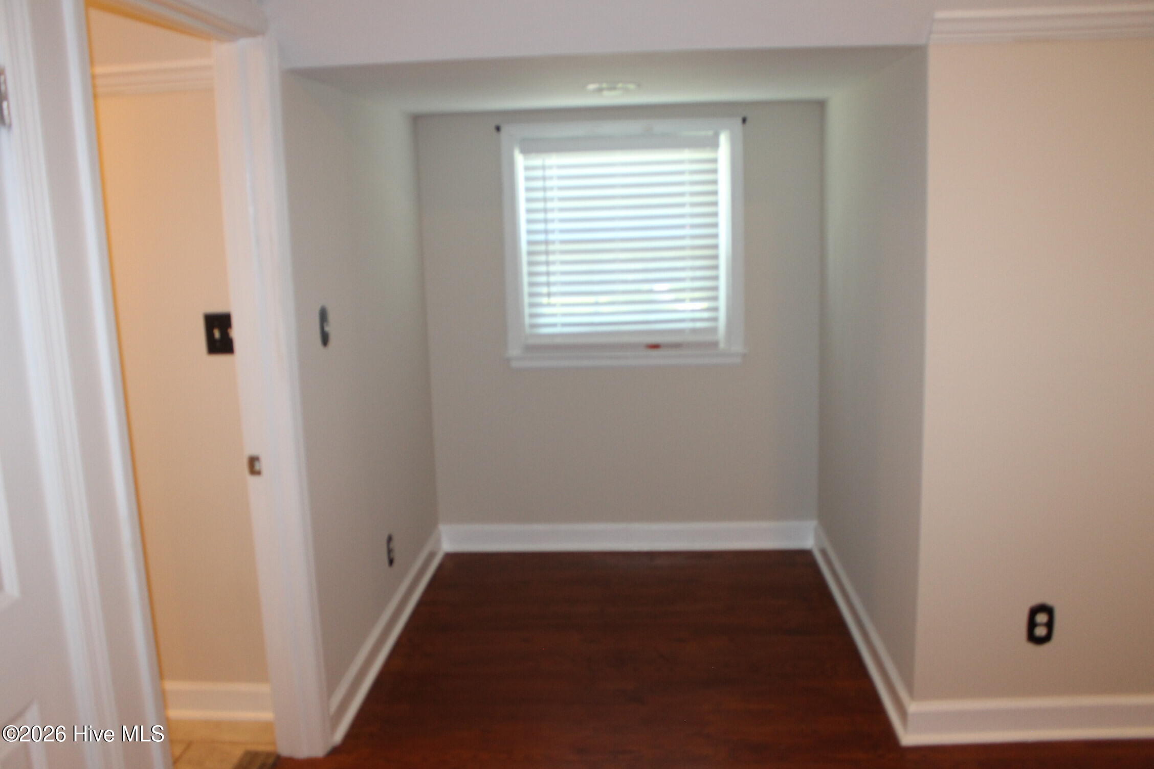 227 E College Street Property Photo 85