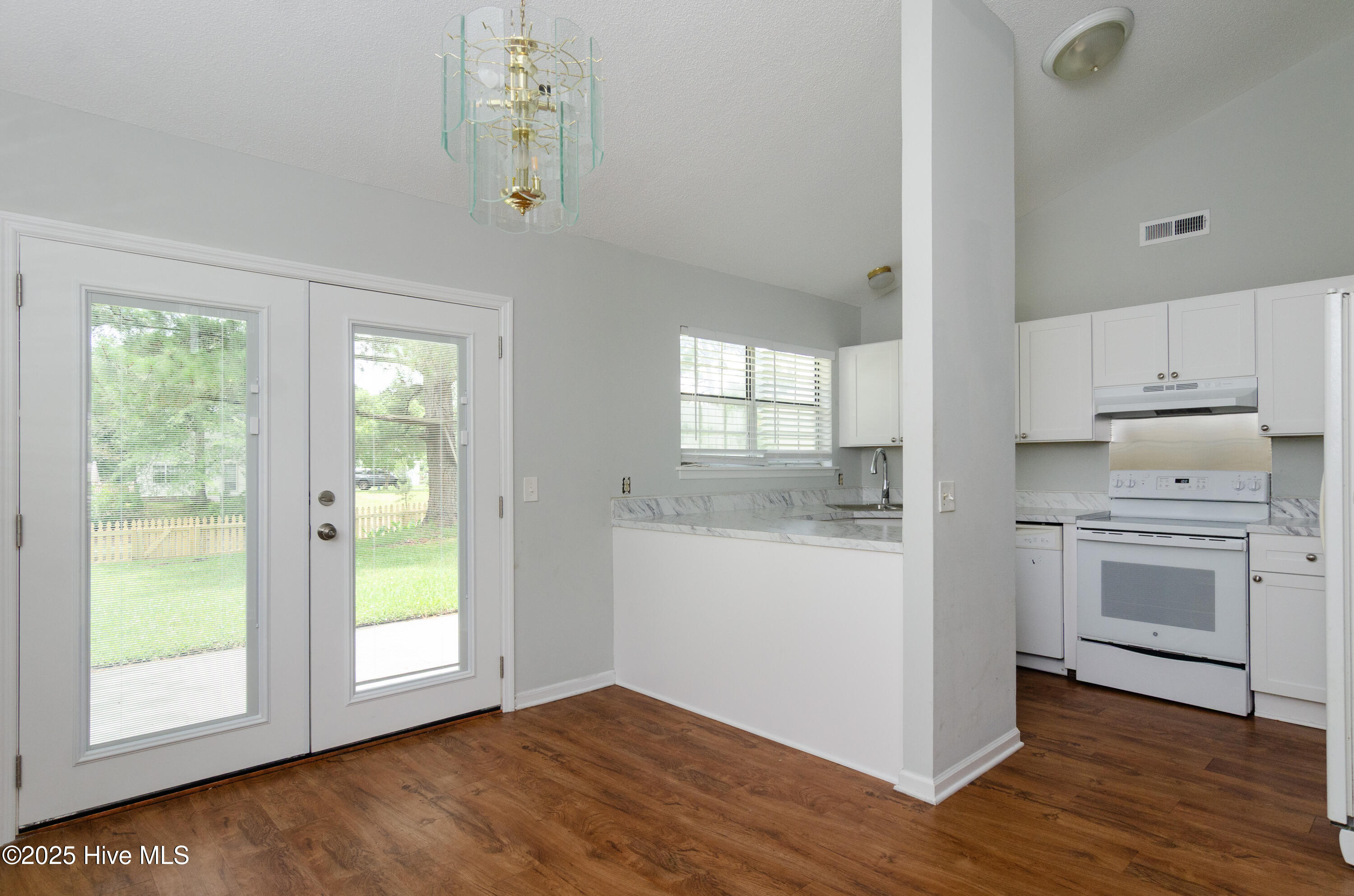 4312 Watson Drive Property Photo 6