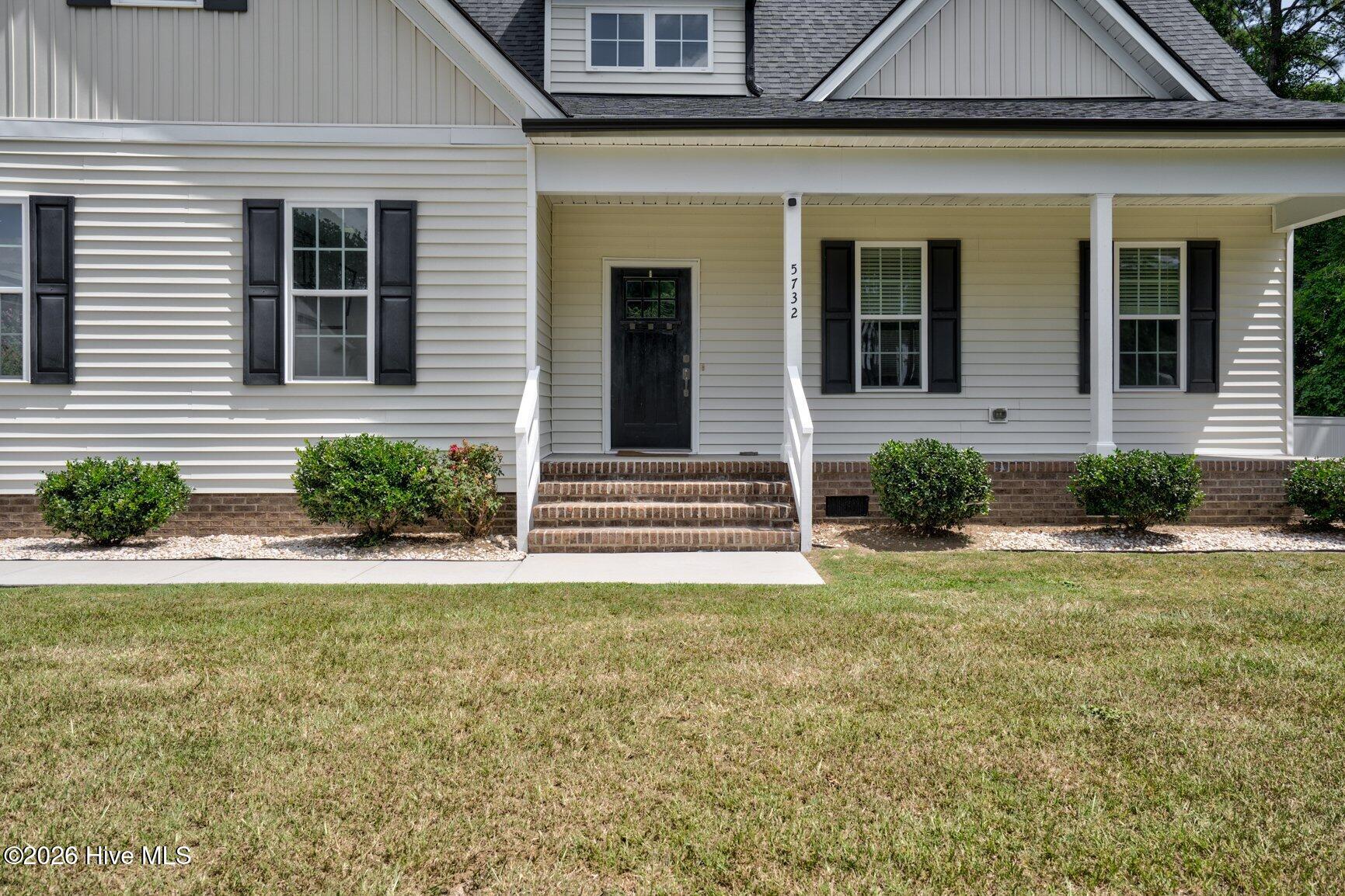 5732 Roseheath Road Property Photo 4