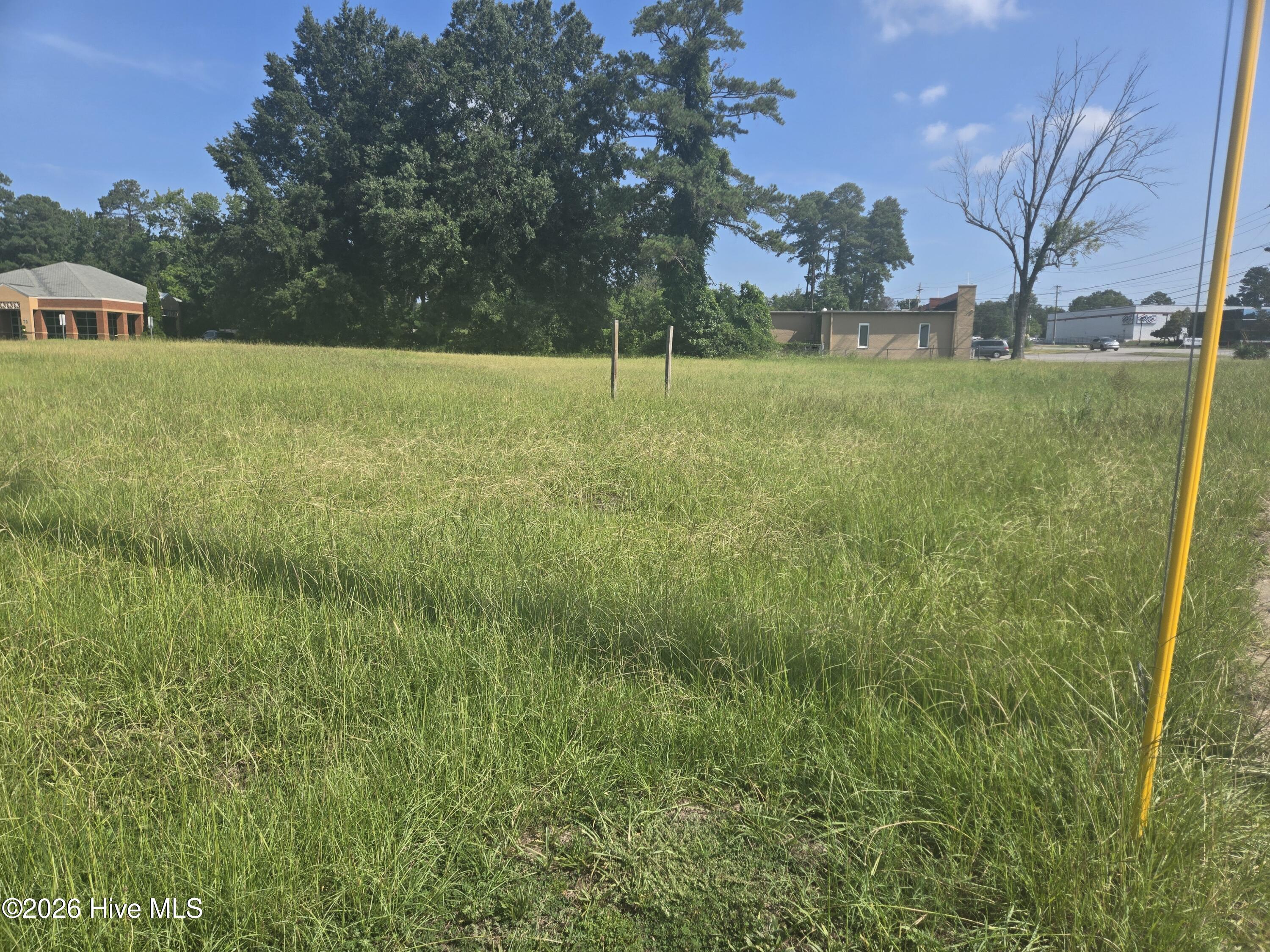 945 Benvenue Road Property Photo 5