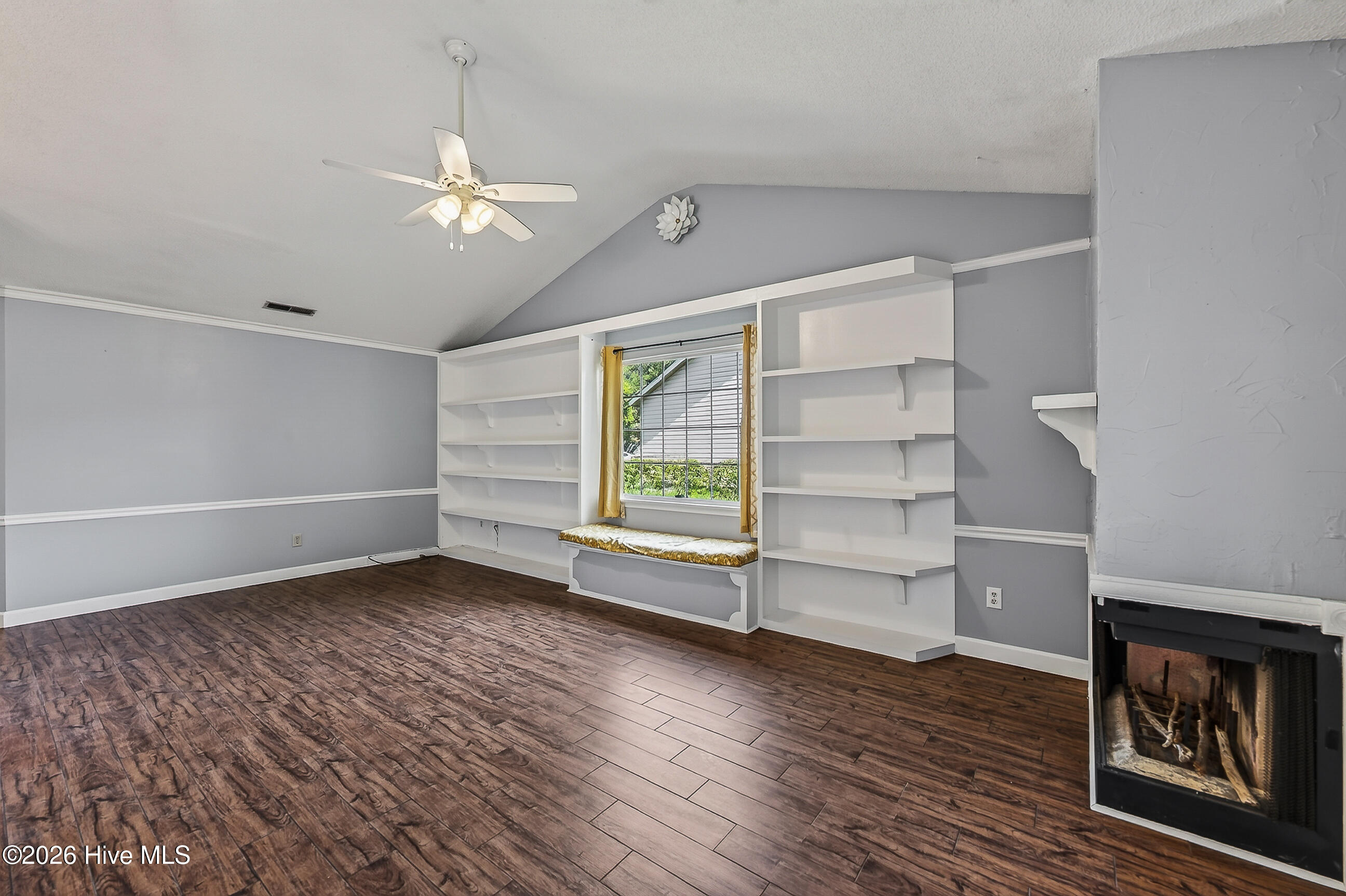 116 Hunting Green Drive Property Photo 6