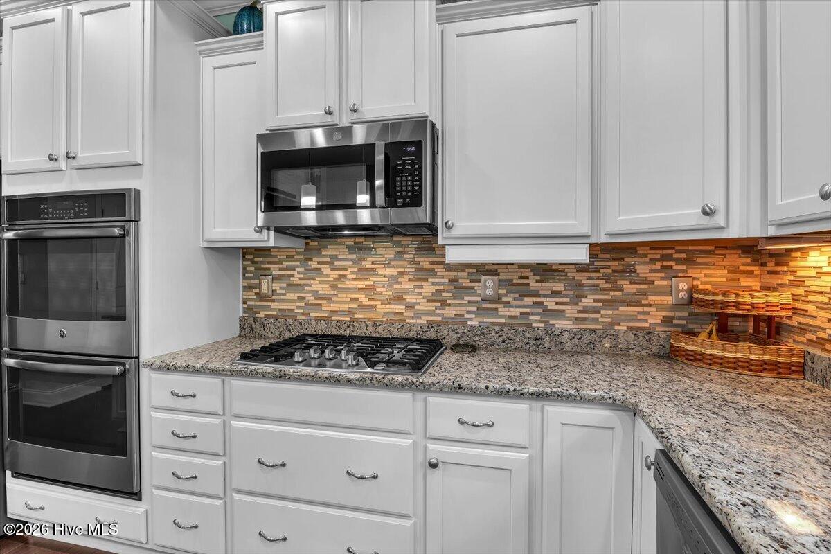 7812 Bonfire Drive Property Photo 15