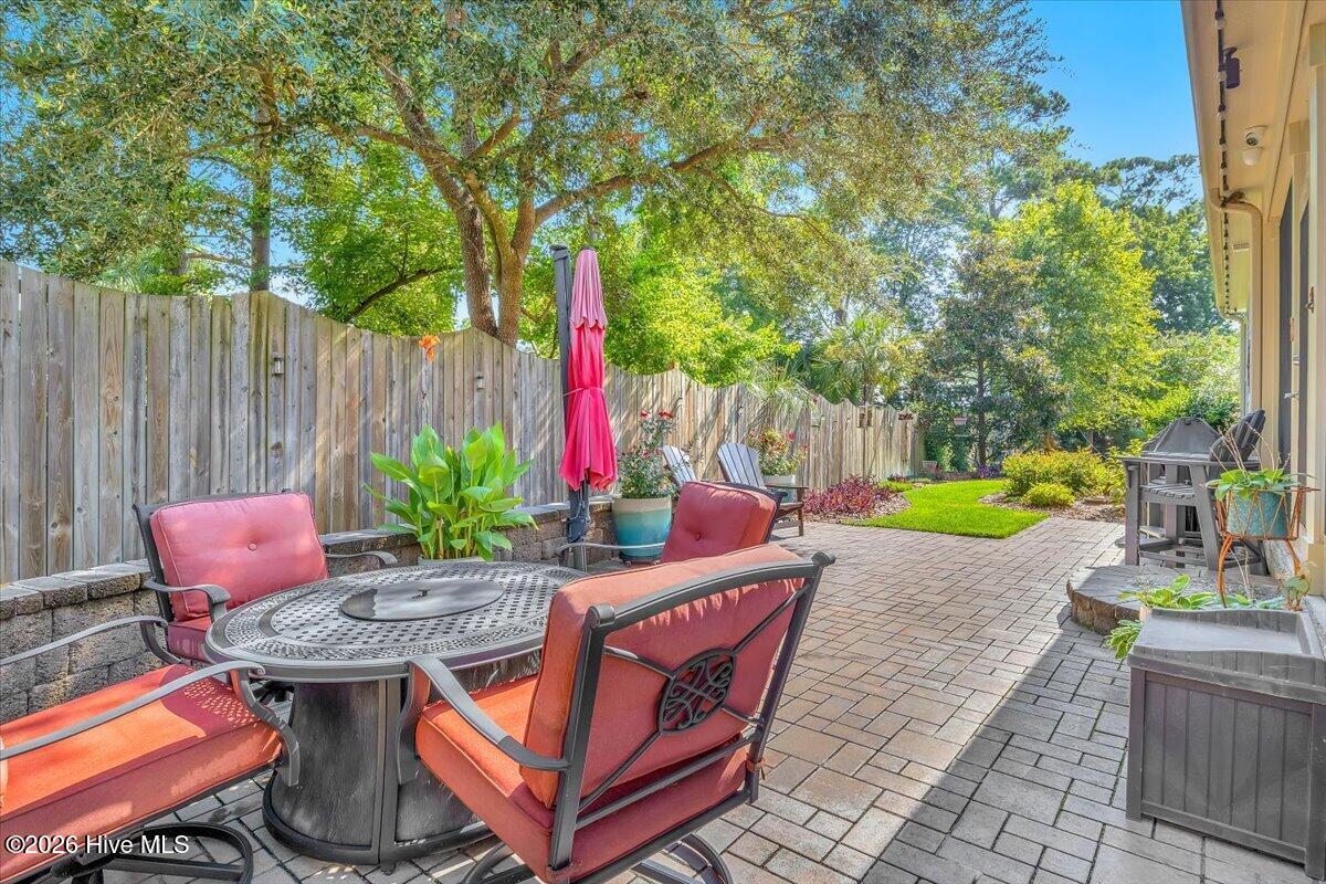 7812 Bonfire Drive Property Photo 60