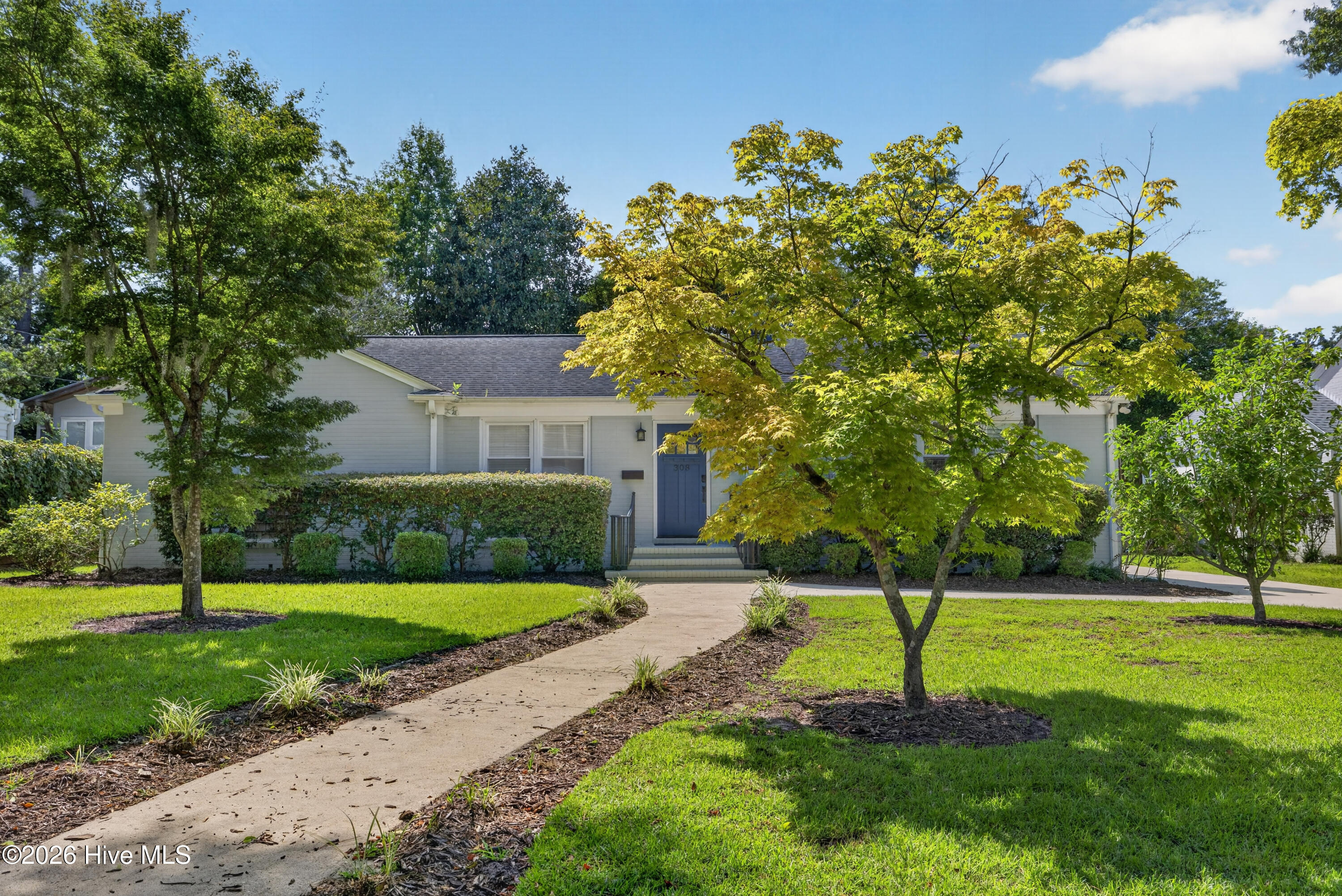 308 Wayne Drive Property Photo 4