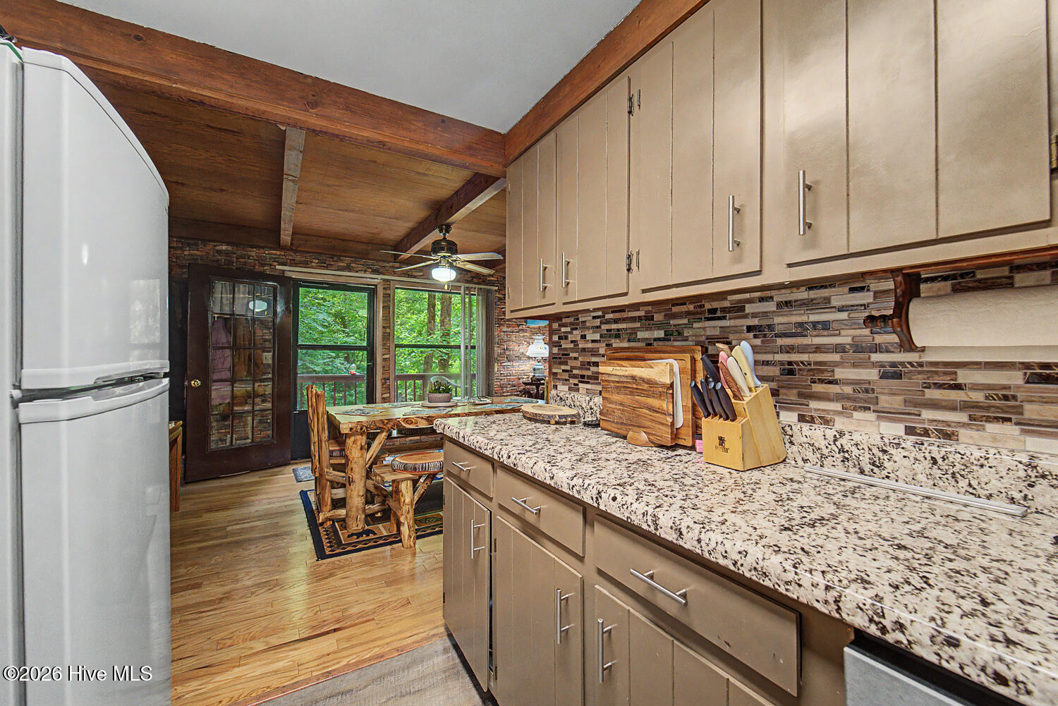 1410 Village Road Property Photo 25
