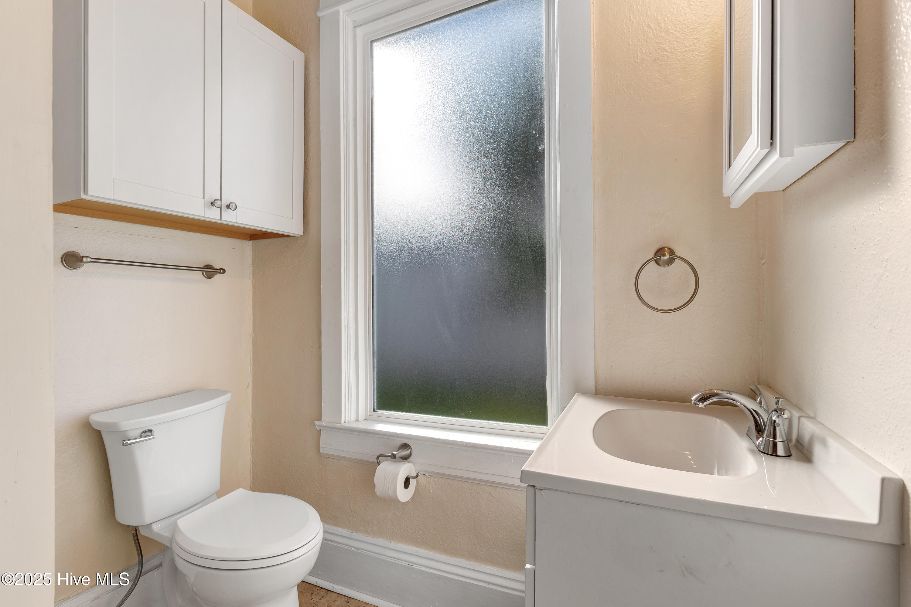 3902 W Wilson Street Property Photo 15