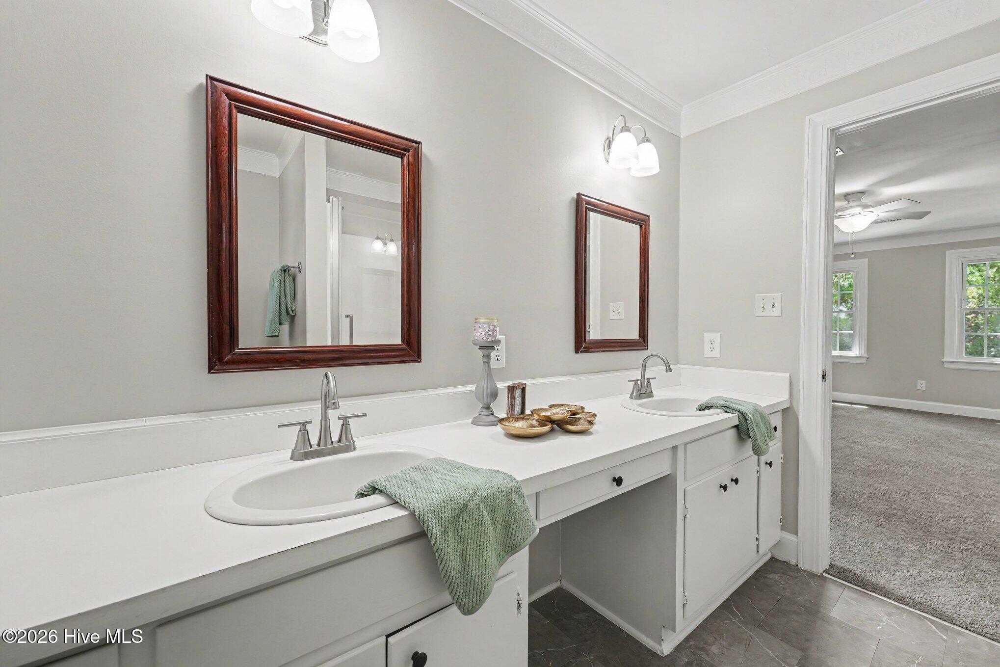2112 Burnside Drive Nw Property Photo 20