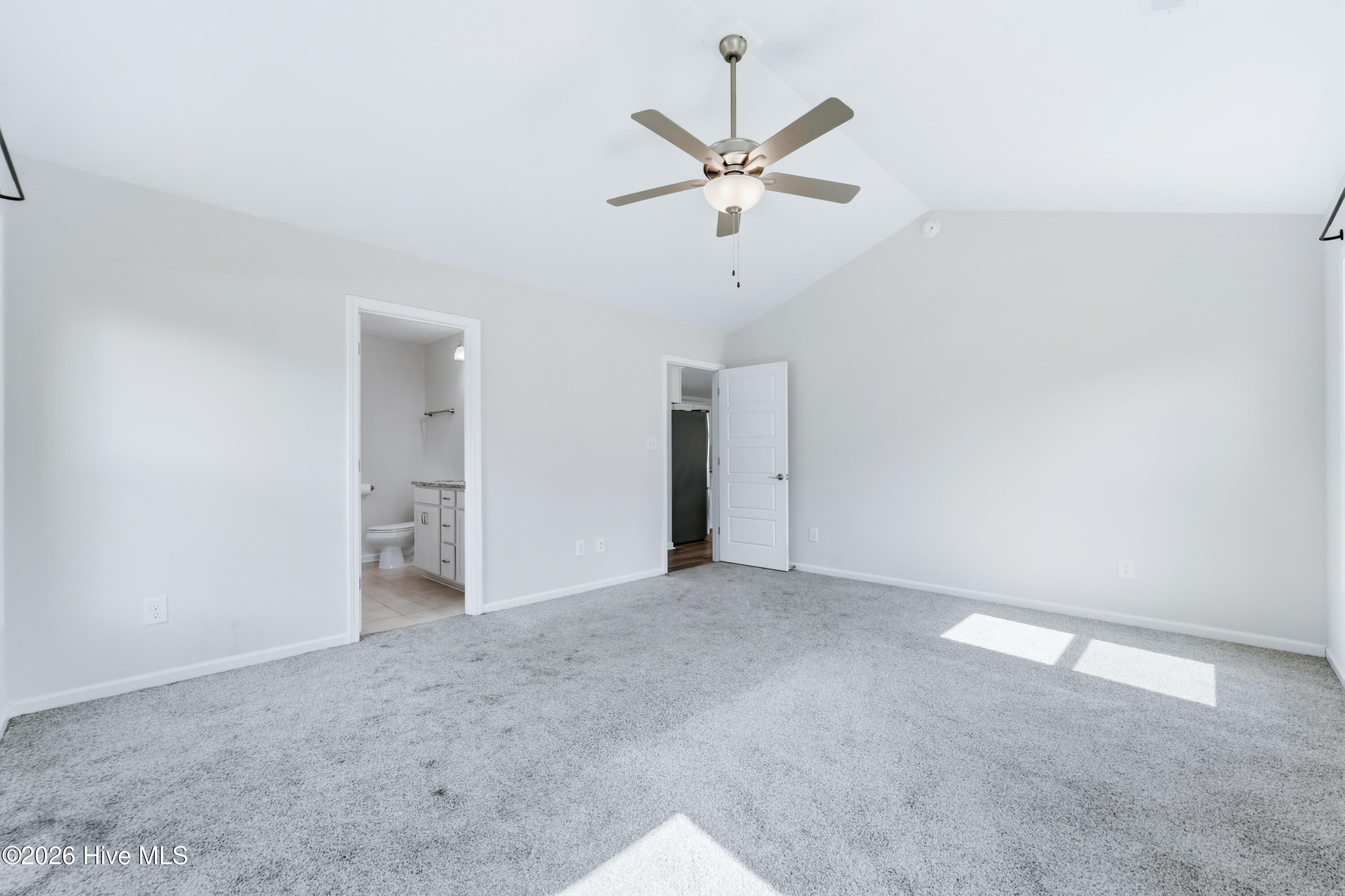 95 Robertson Lane Property Photo 19