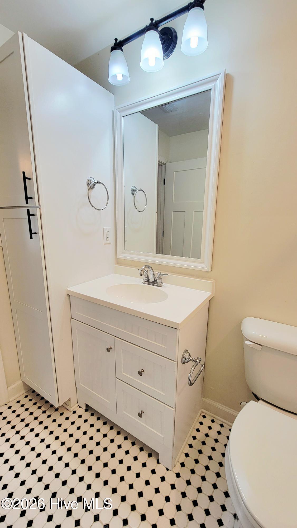 5006 Pine Needle Drive A Property Photo 13