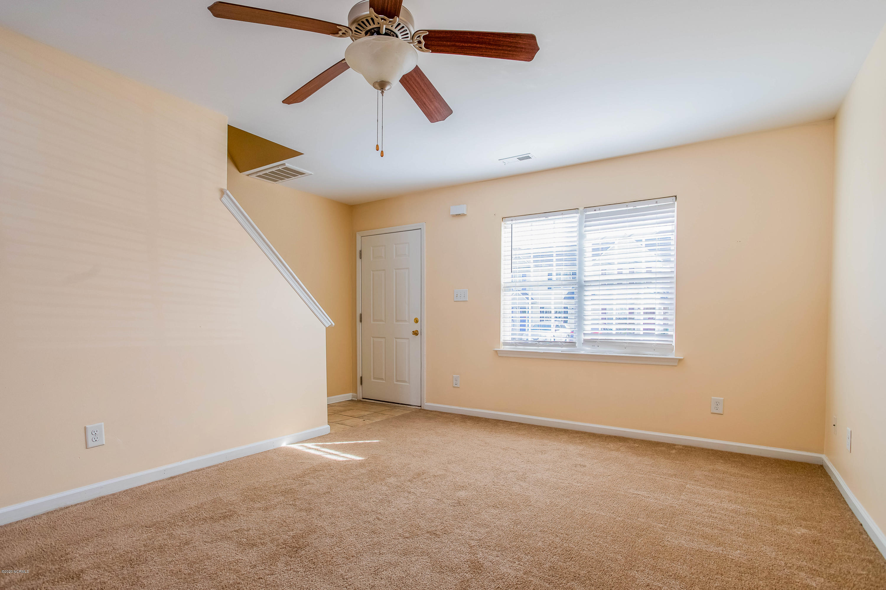 8010 Banister Loop Property Photo 5