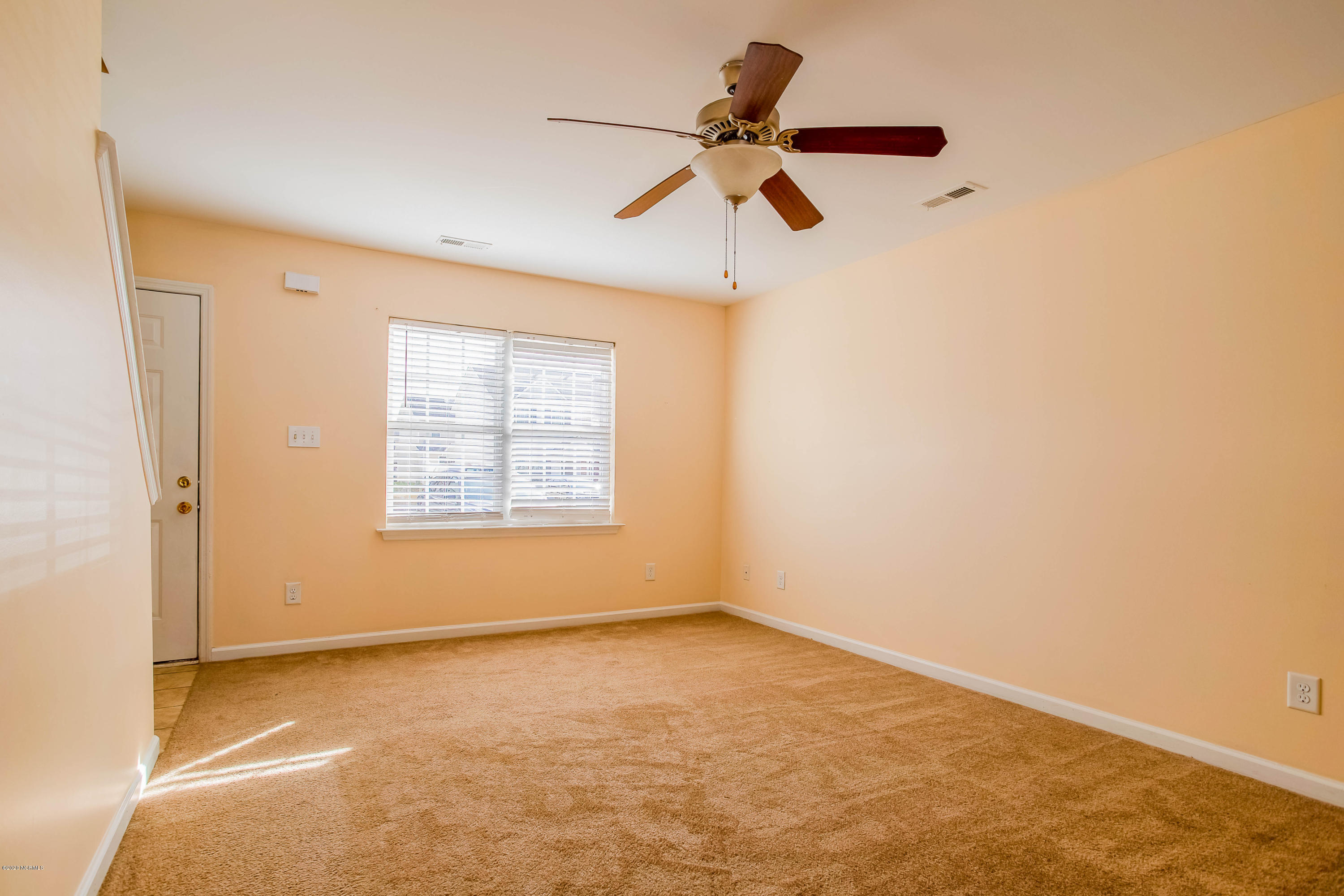 8010 Banister Loop Property Photo 6