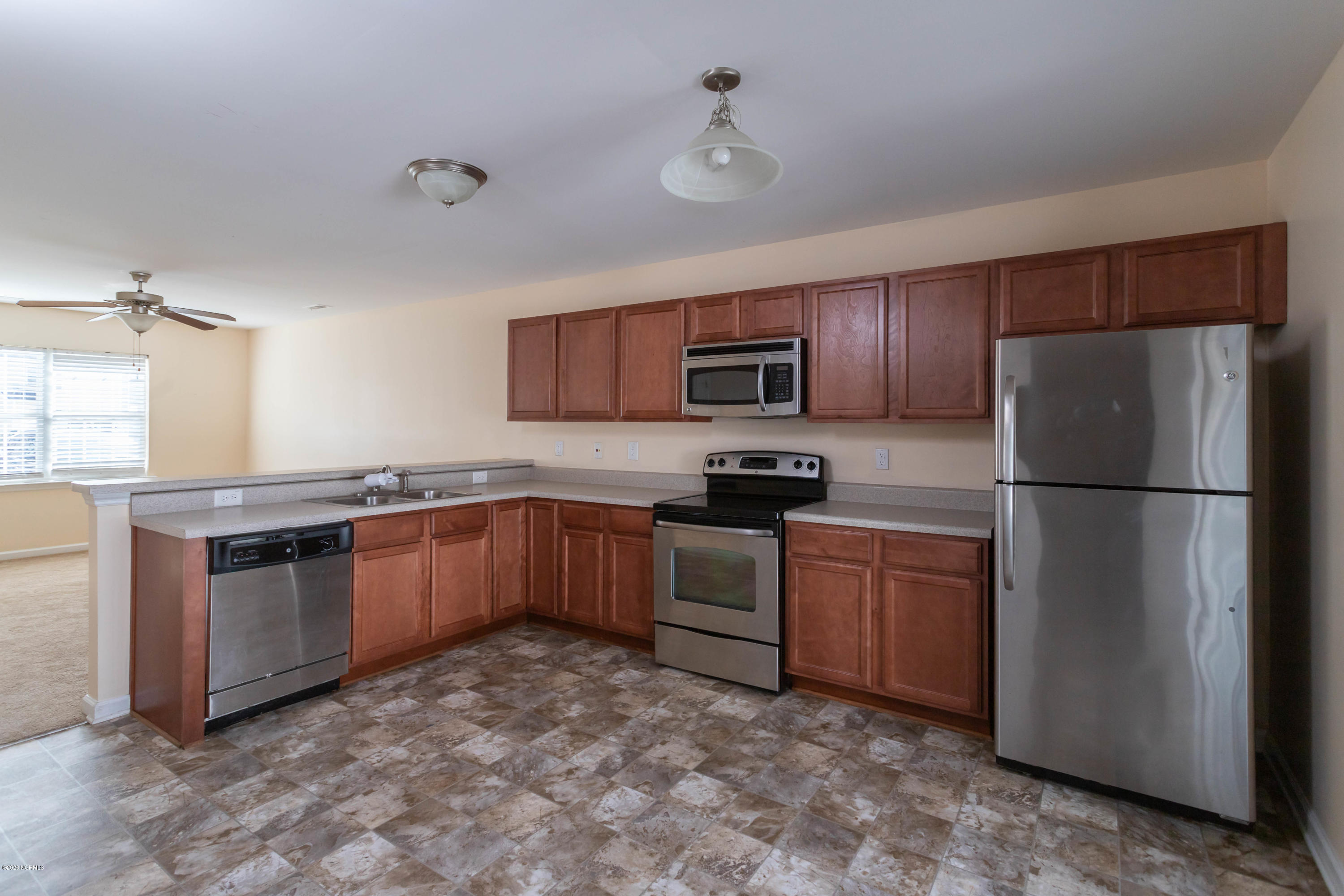 8010 Banister Loop Property Photo 9