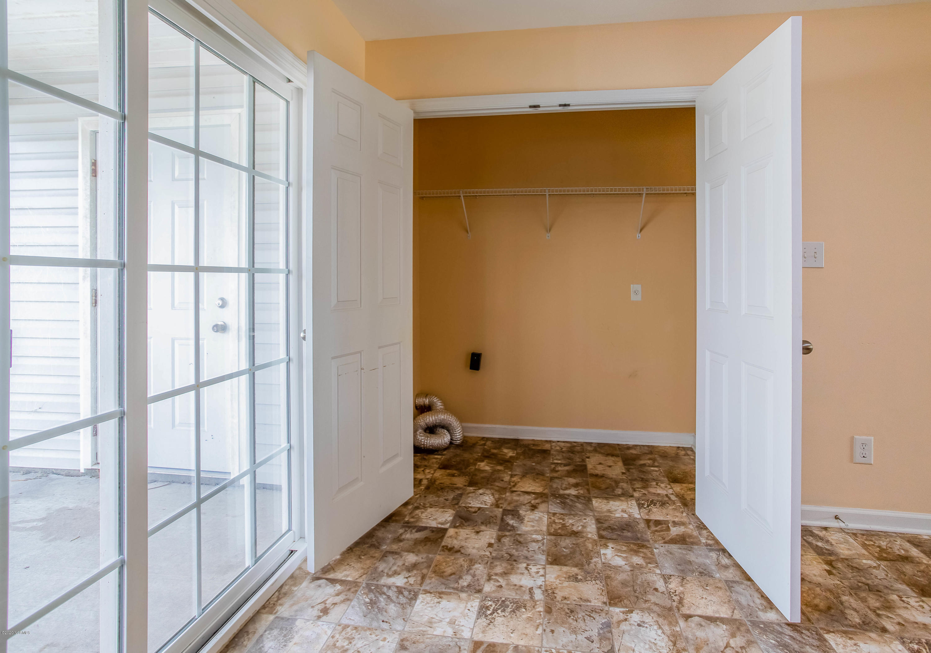 8010 Banister Loop Property Photo 10