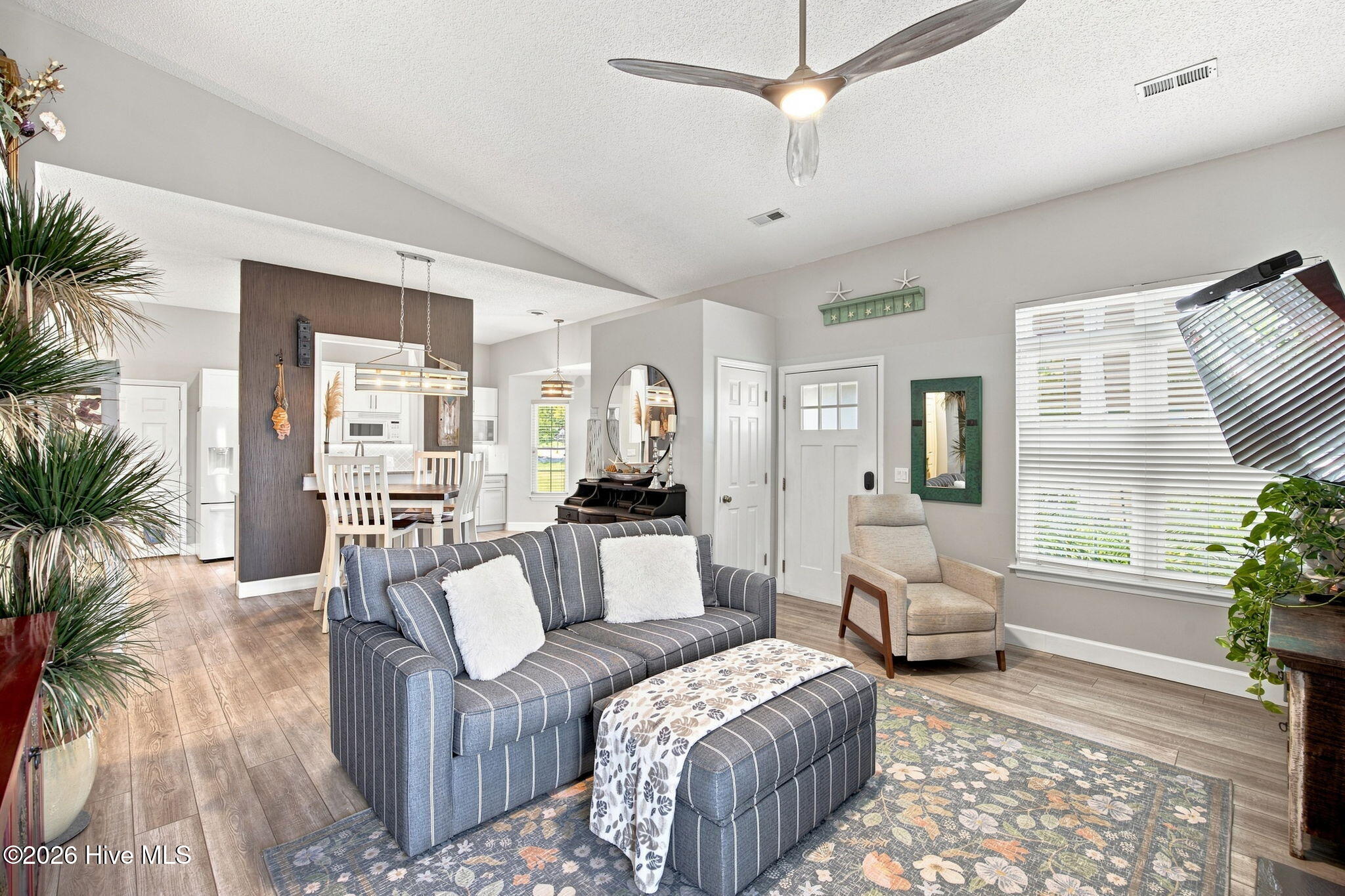 6321 Stearman Court Property Photo 4