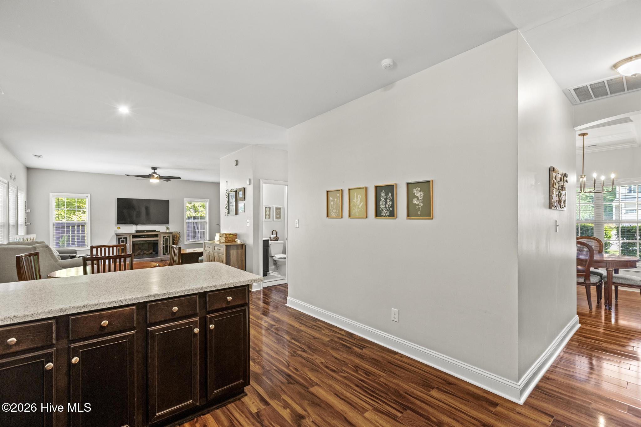 605 Weeping Willow Lane Property Photo 12