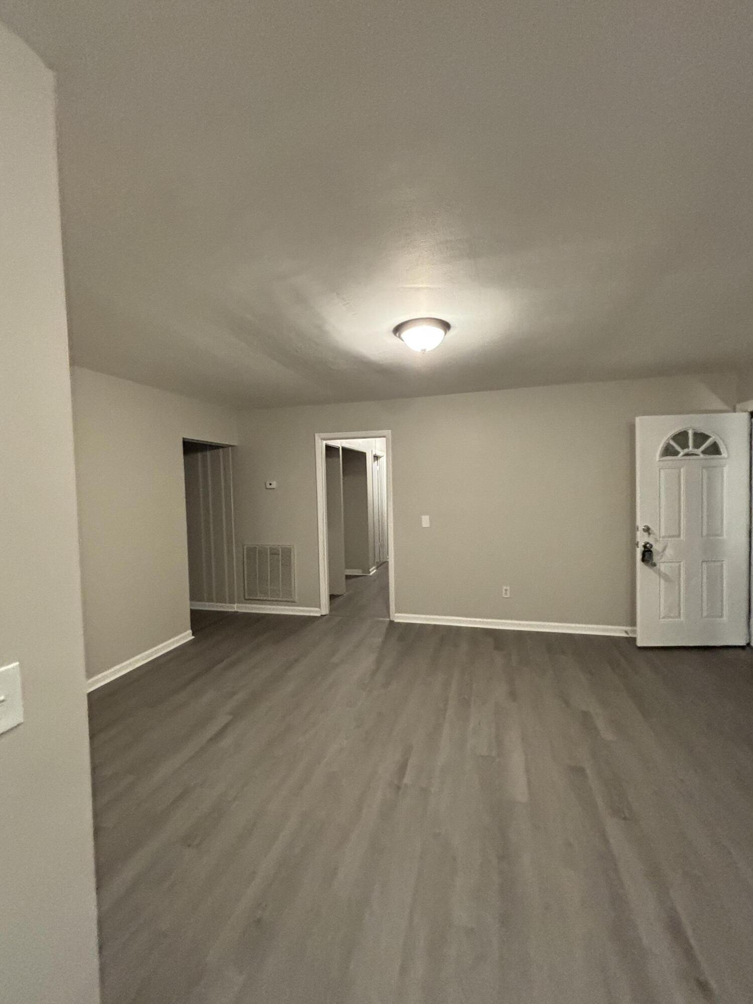 2458 Leslie Circle Property Photo 16