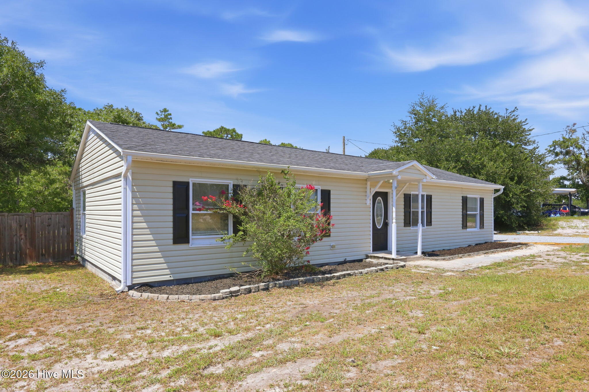 89 Crown Point Road Property Photo 3