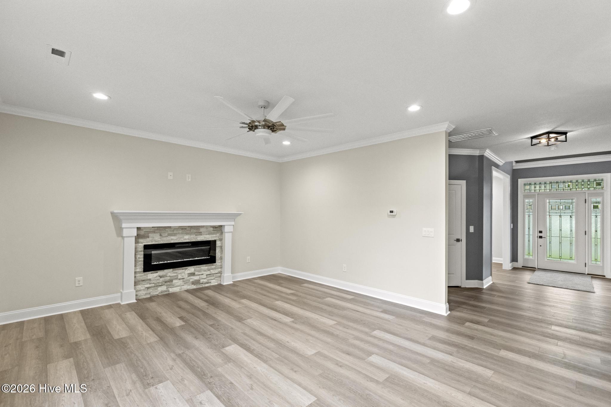 403 King Richard Court Property Photo 13