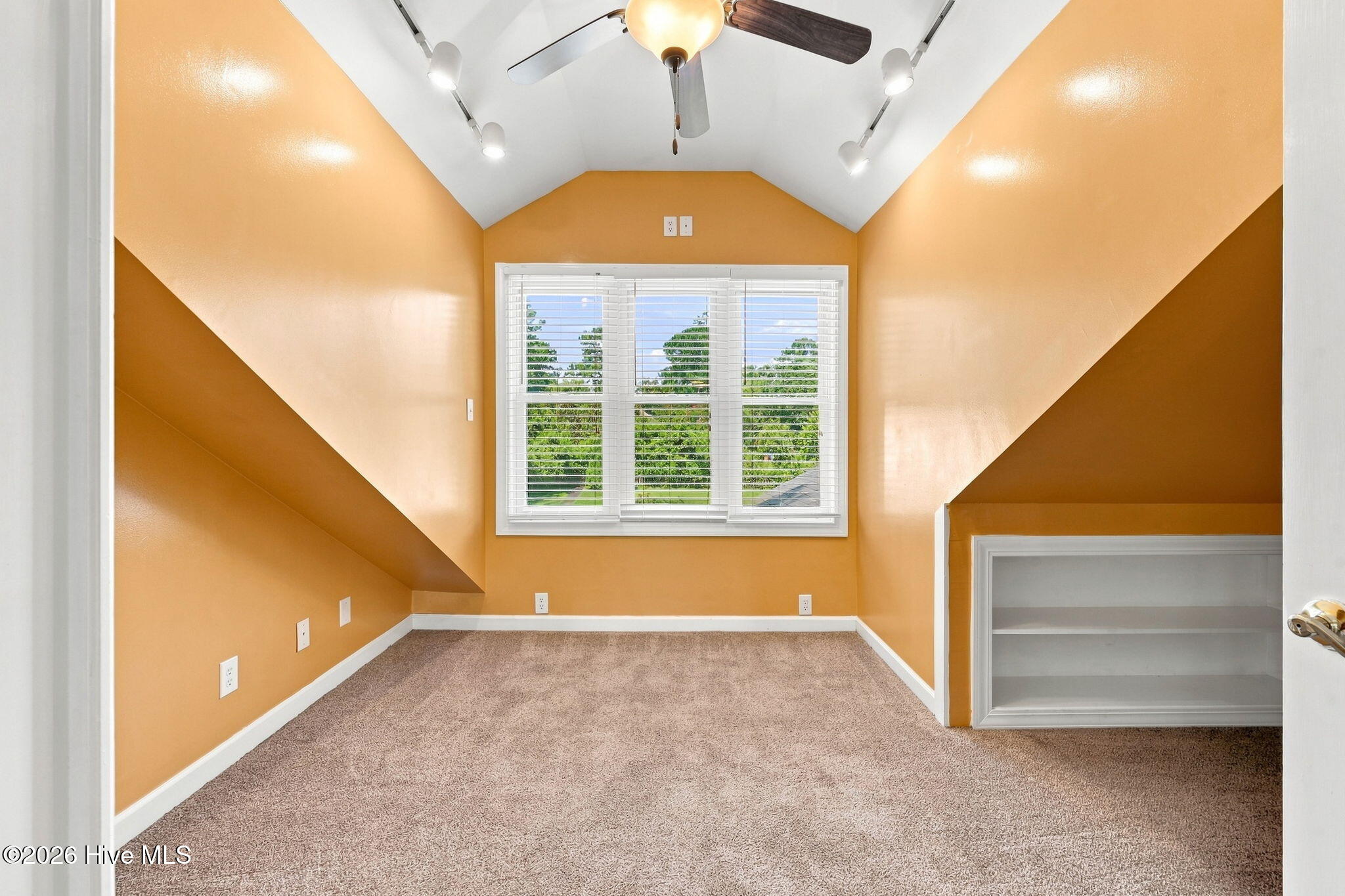 114 N Reed Drive Property Photo 38